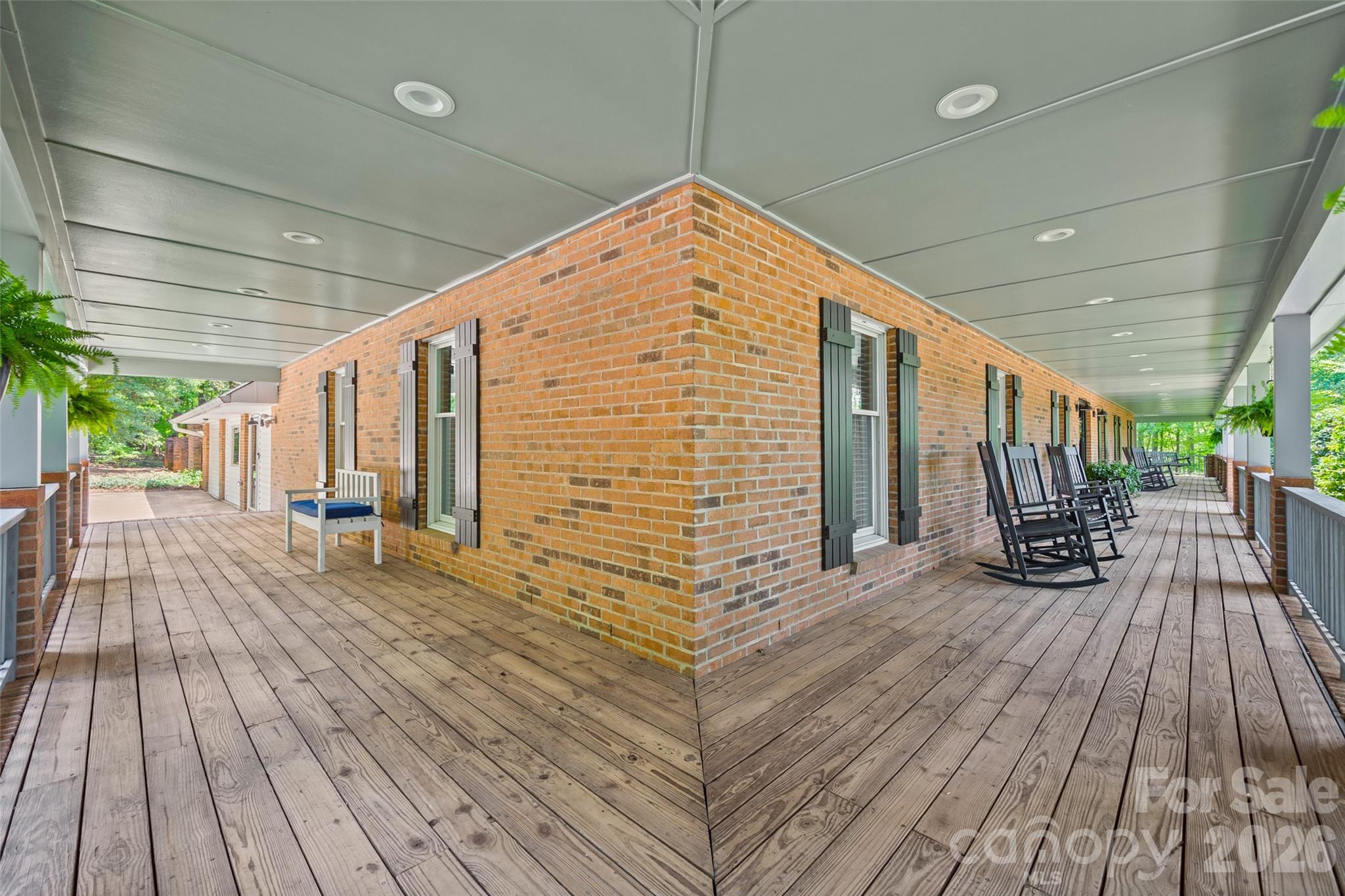 16105 Langston Drive — Charlotte