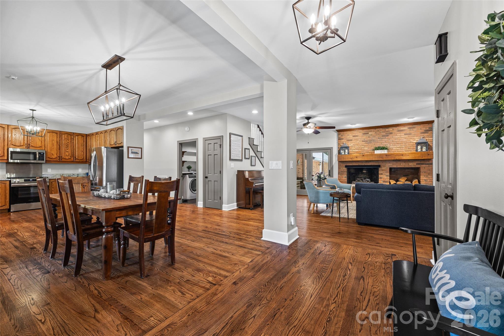 16105 Langston Drive — Charlotte