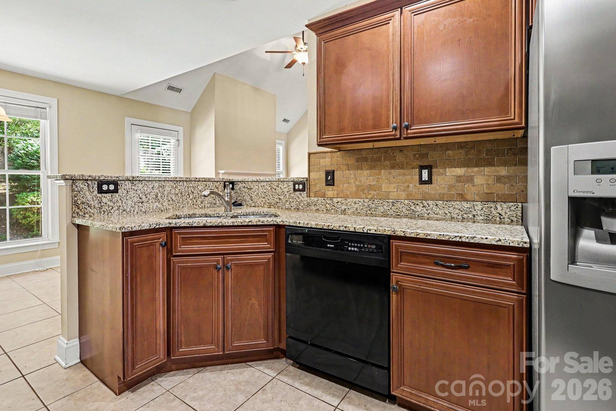 14 Halyn Lane — Arden