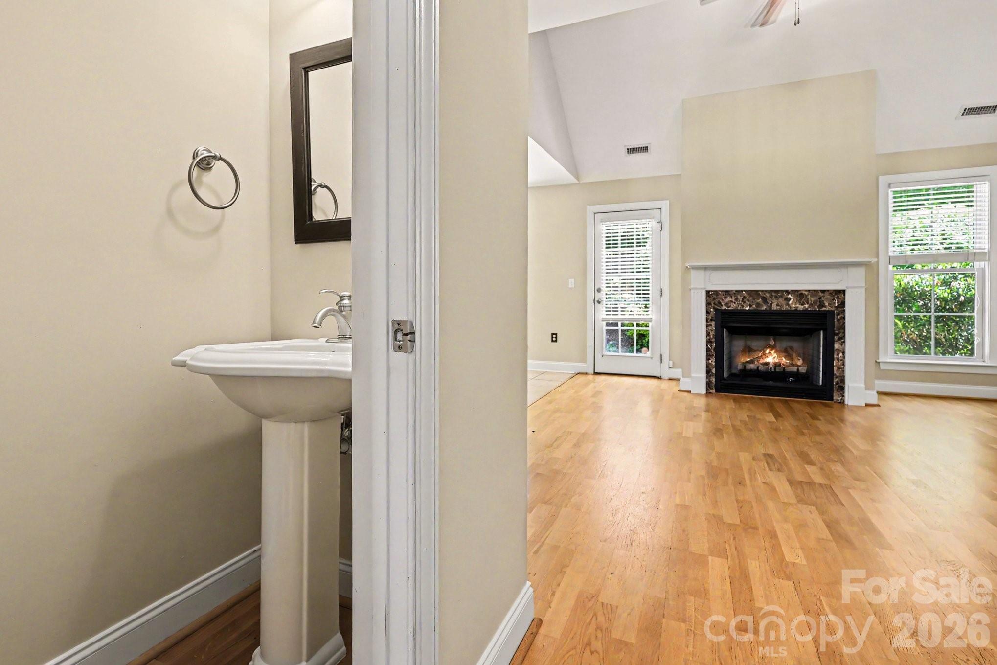 14 Halyn Lane — Arden