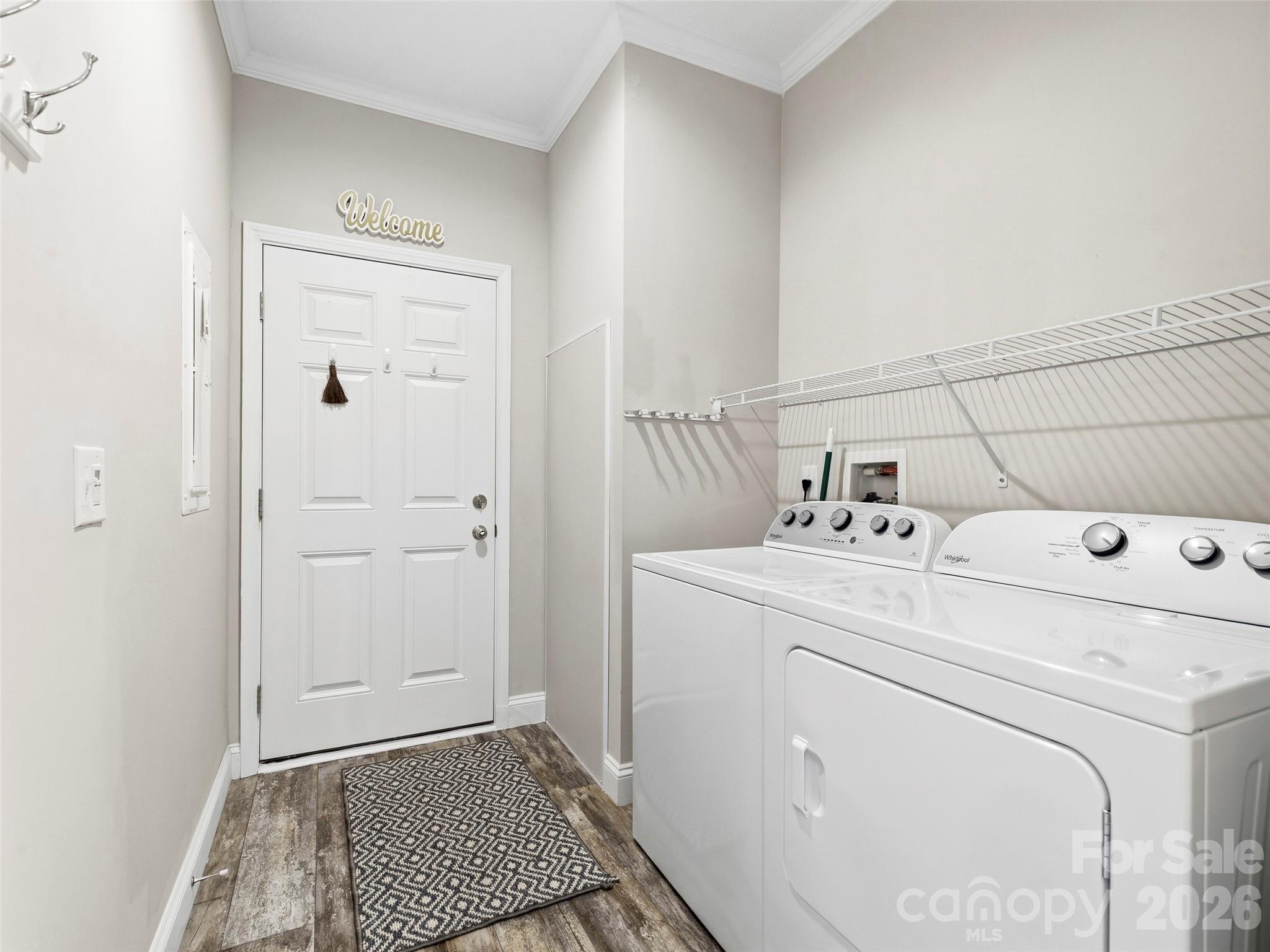 64 Drexel Road — Hendersonville