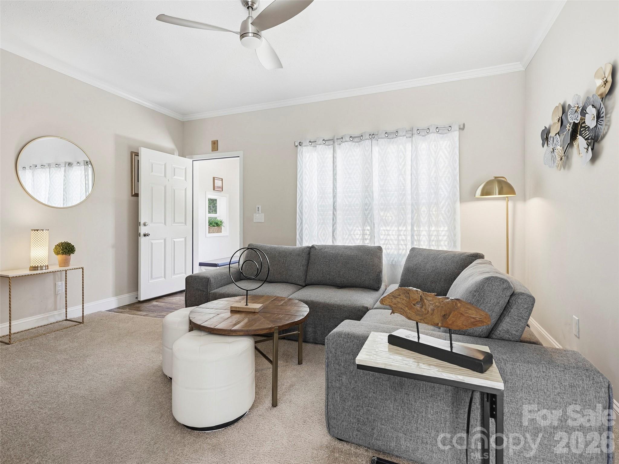 64 Drexel Road — Hendersonville