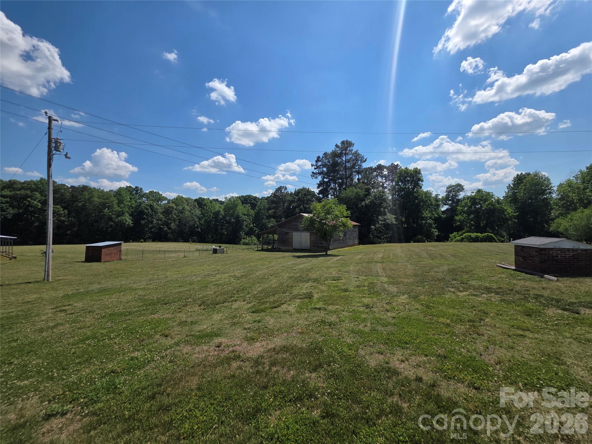 320 Huffstetler Lake Road — Dallas
