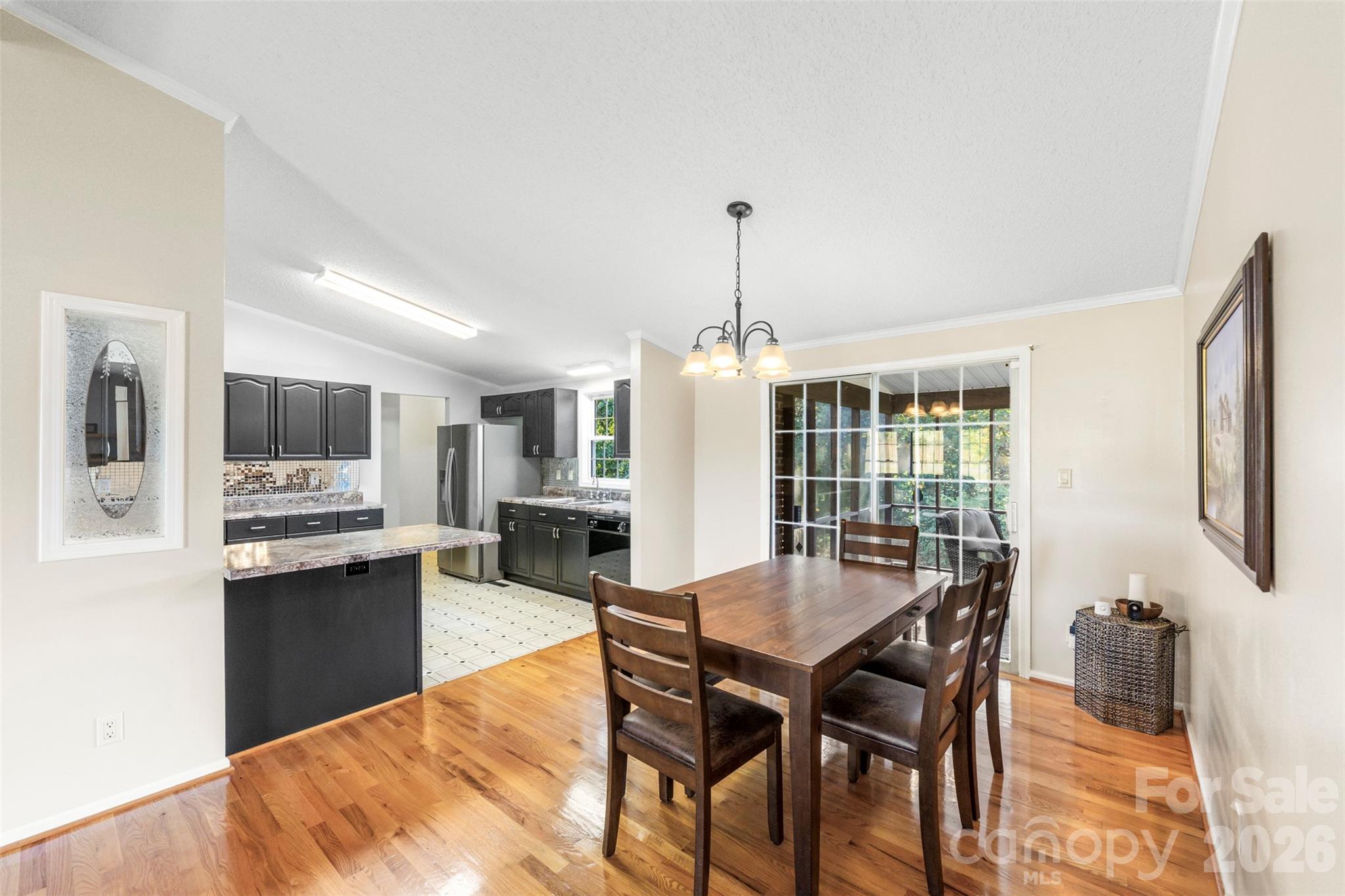 320 Huffstetler Lake Road — Dallas
