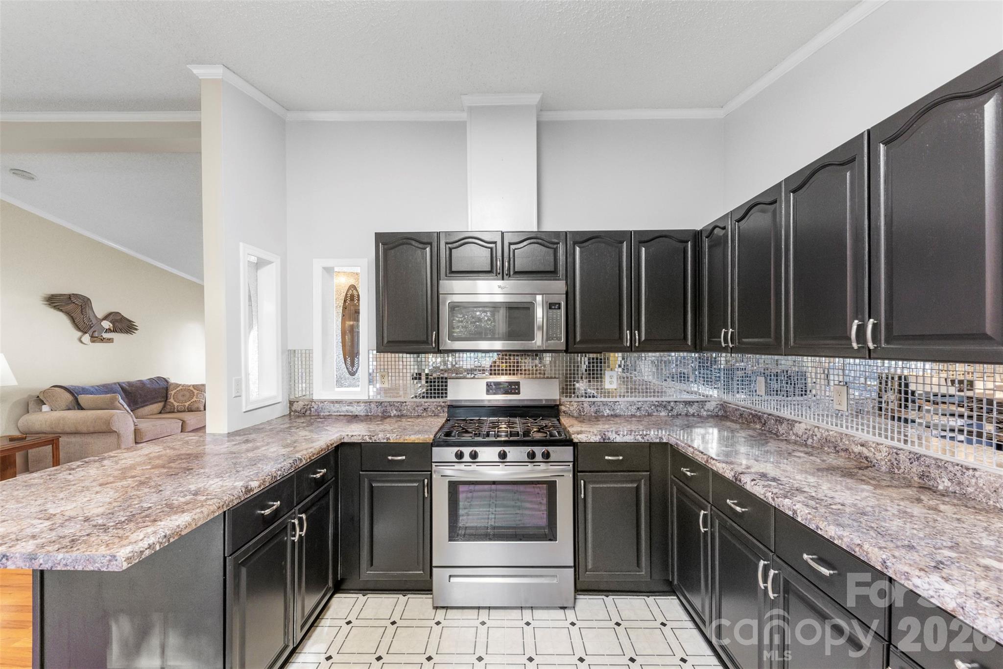 320 Huffstetler Lake Road — Dallas