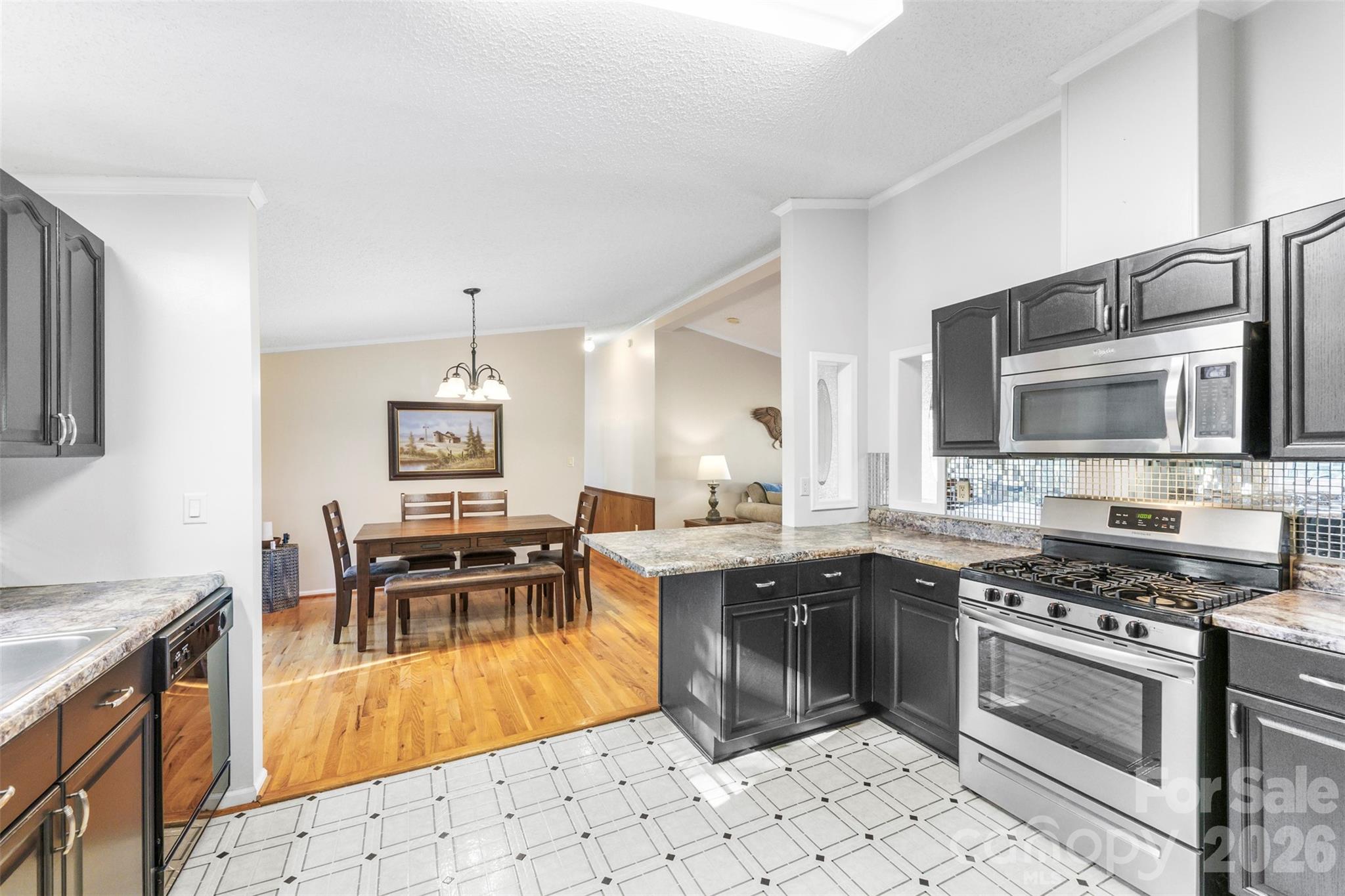 320 Huffstetler Lake Road — Dallas