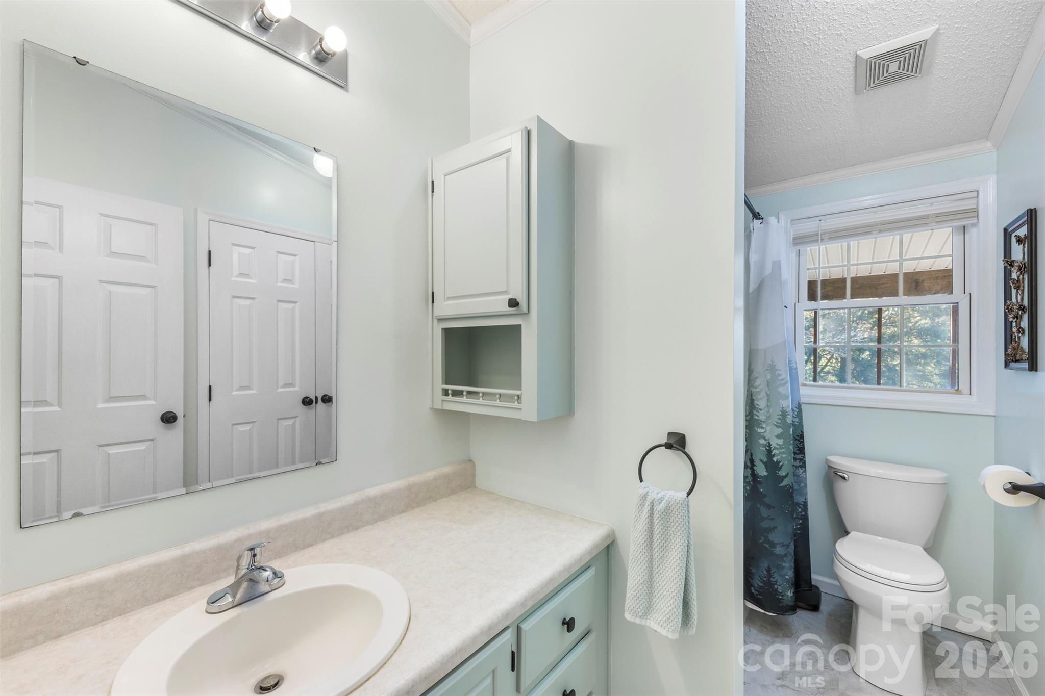 320 Huffstetler Lake Road — Dallas