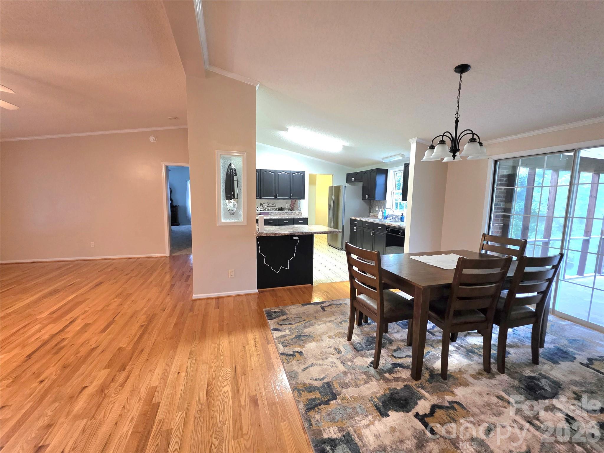 320 Huffstetler Lake Road — Dallas