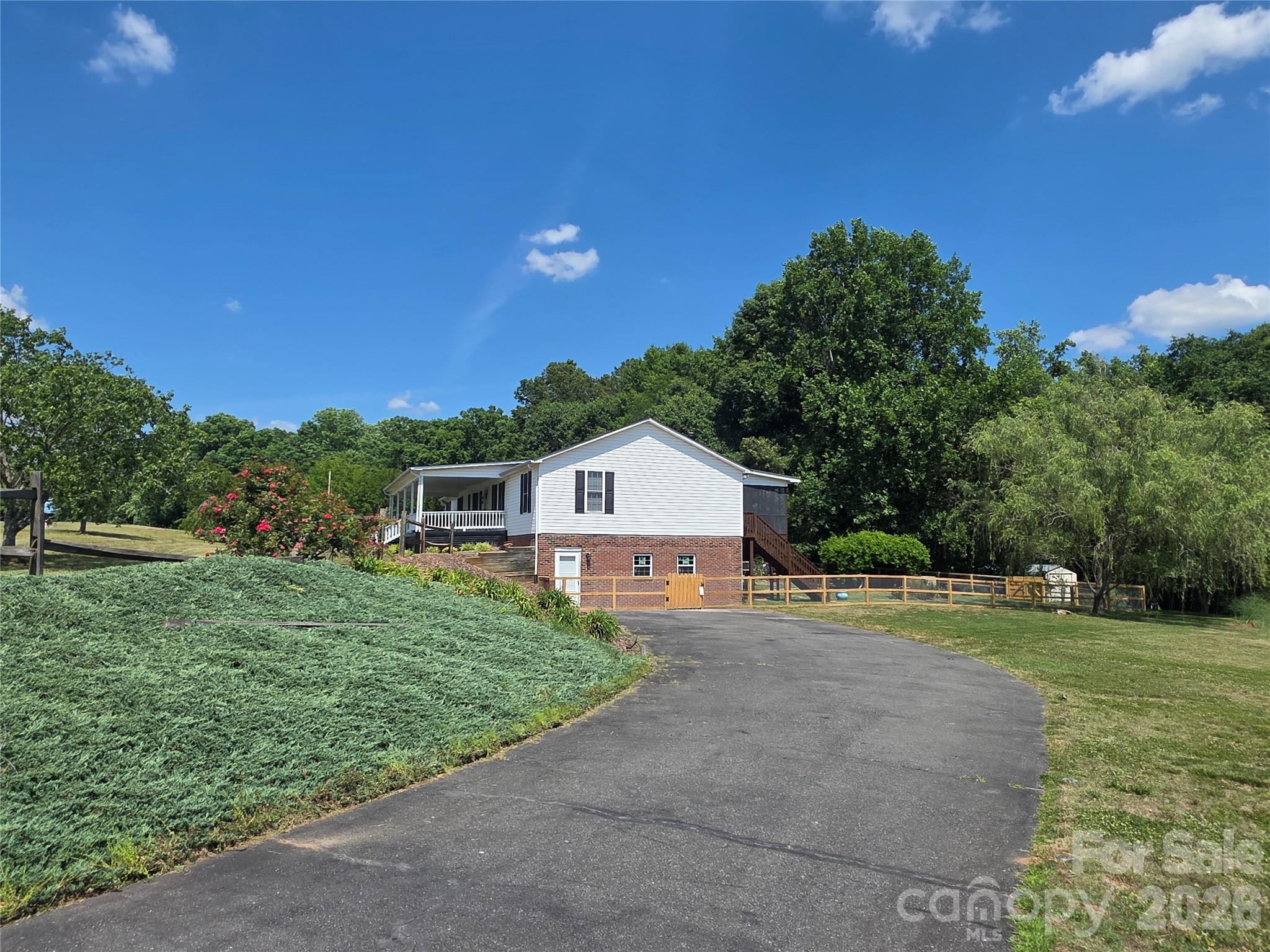320 Huffstetler Lake Road — Dallas