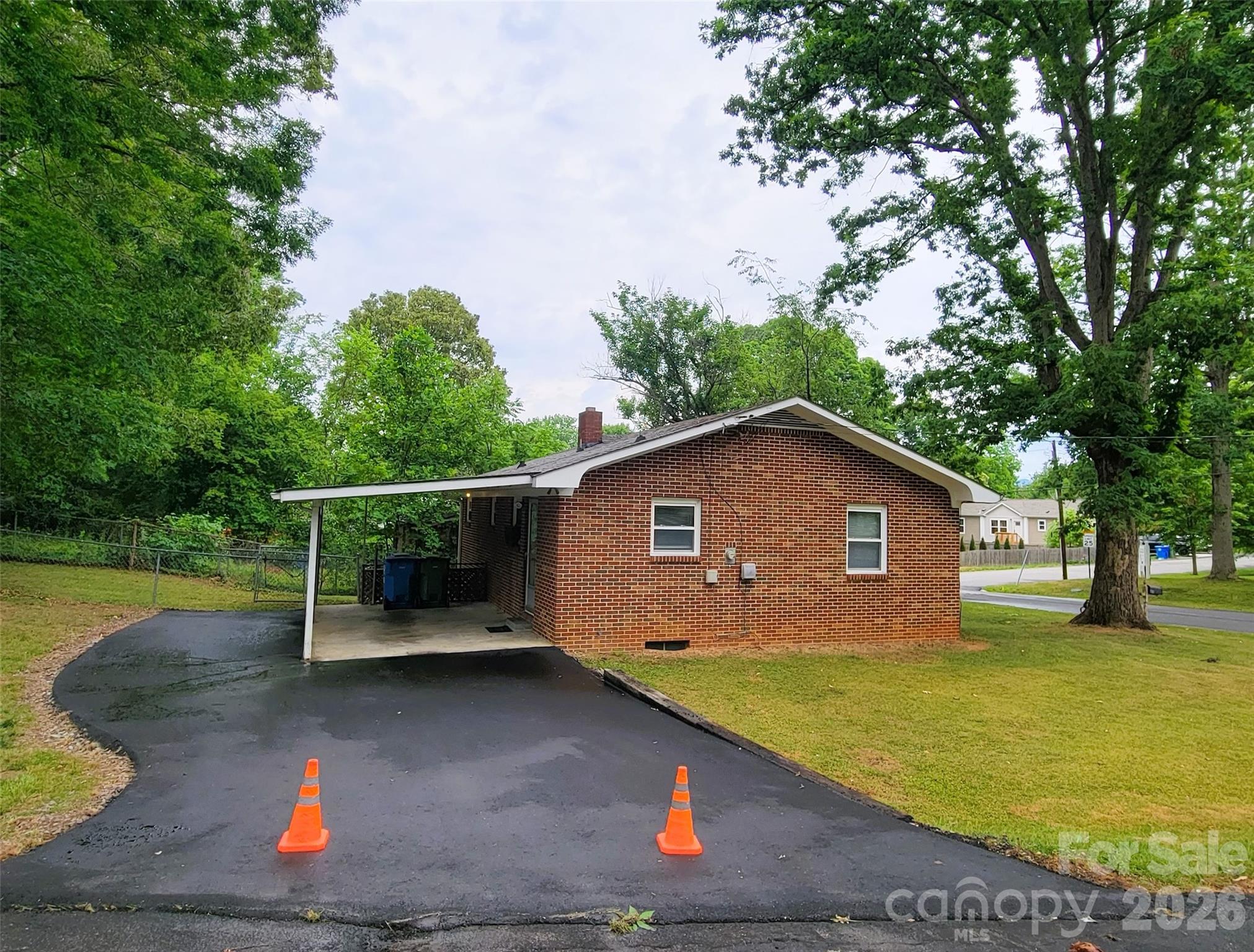 45 Browndale Road — Asheville