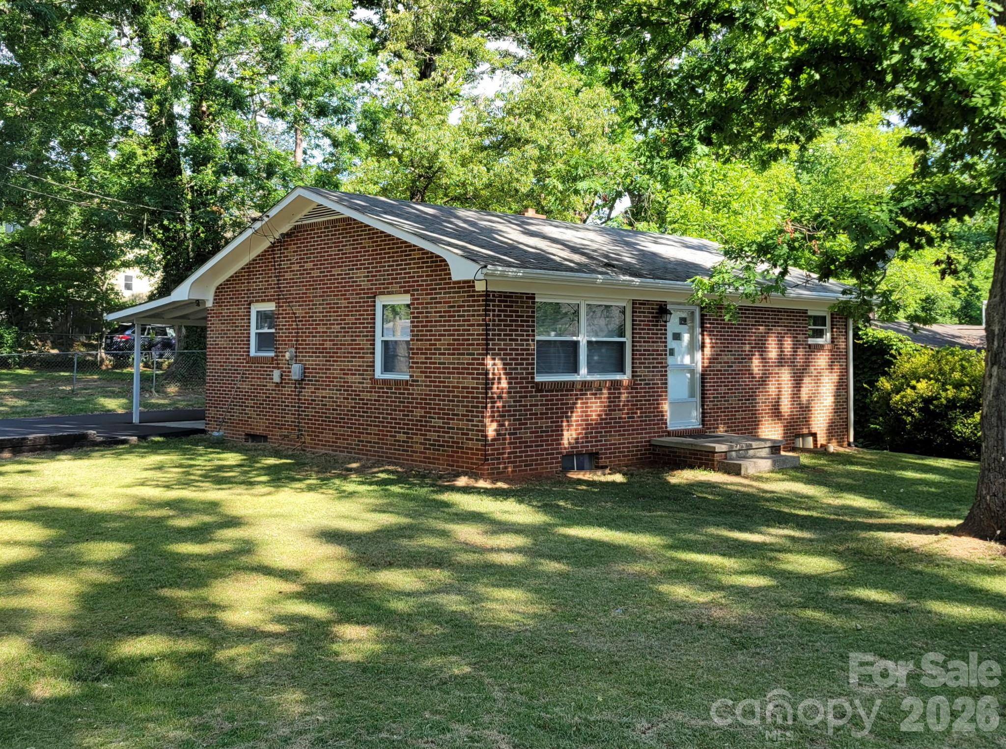 45 Browndale Road — Asheville