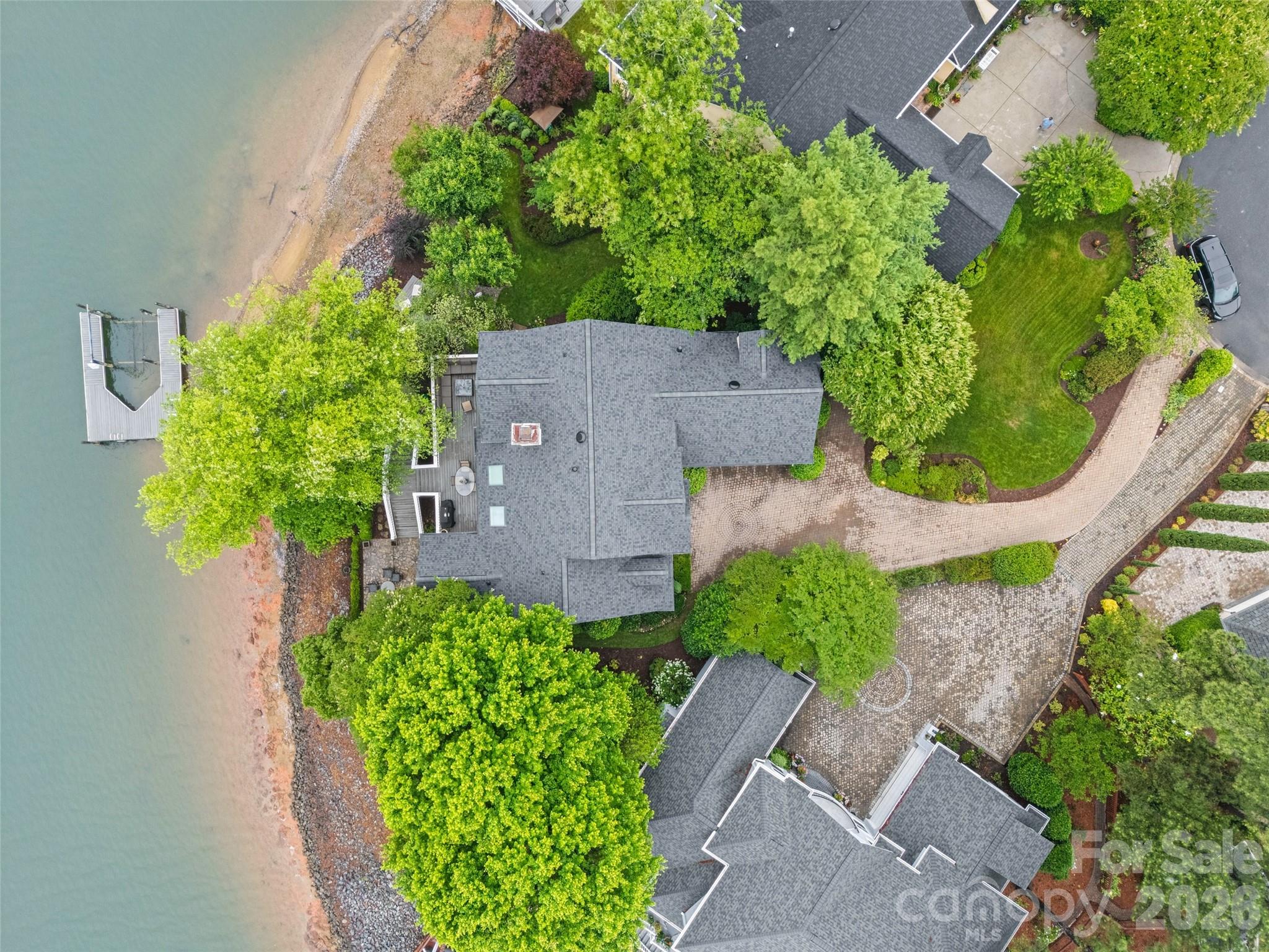 15901 Riverpointe Drive — Charlotte