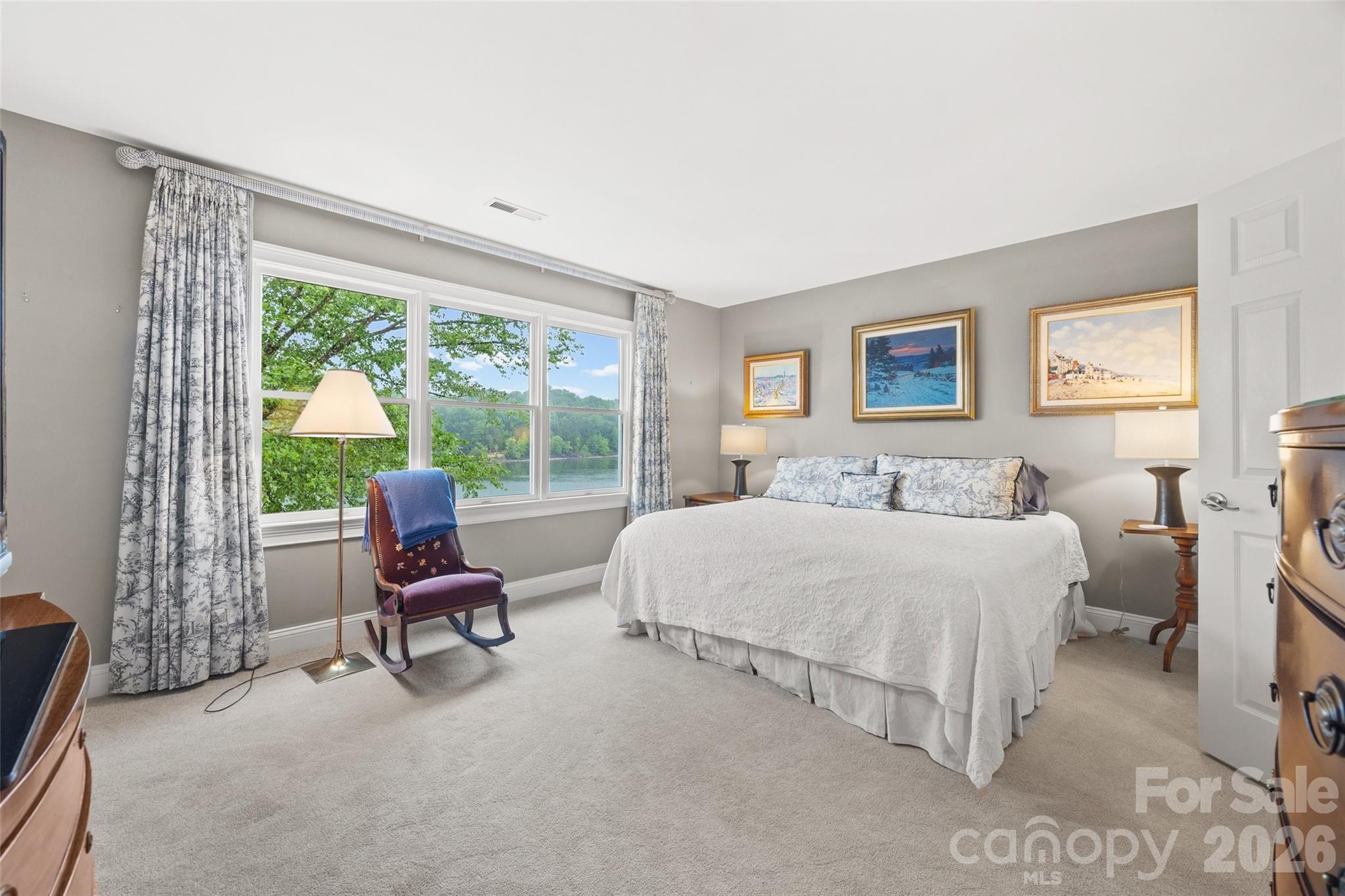 15901 Riverpointe Drive — Charlotte