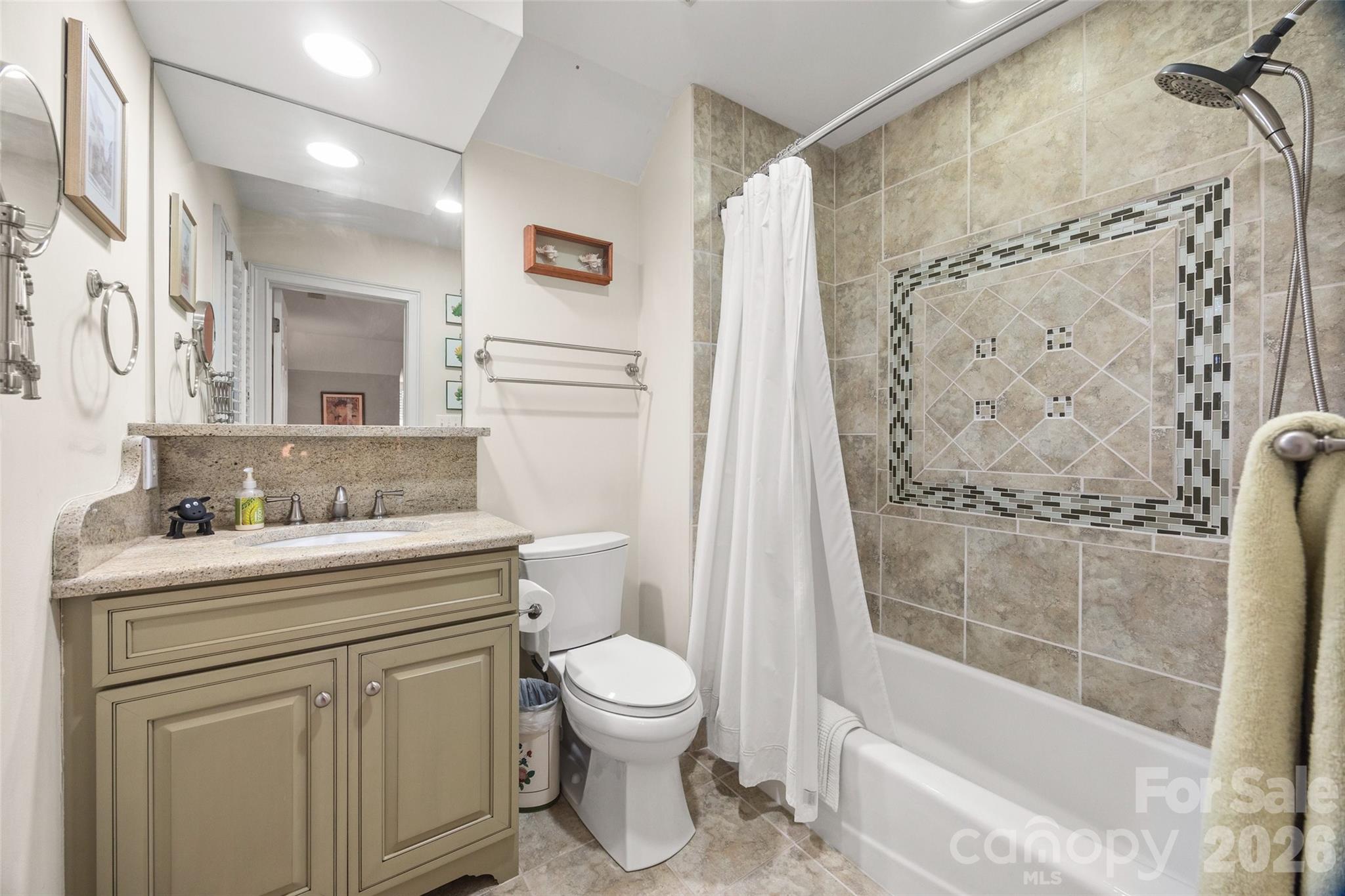 15901 Riverpointe Drive — Charlotte