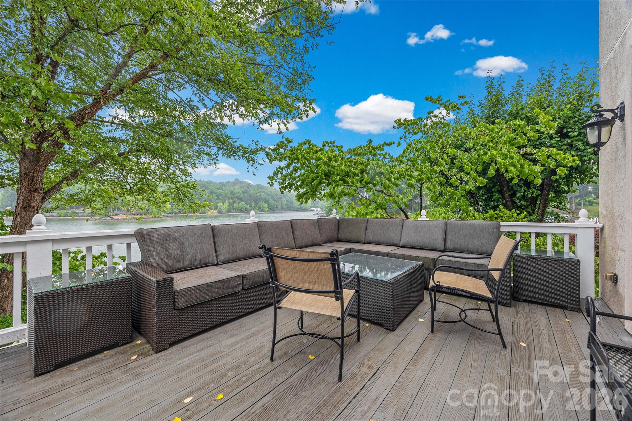 15901 Riverpointe Drive — Charlotte