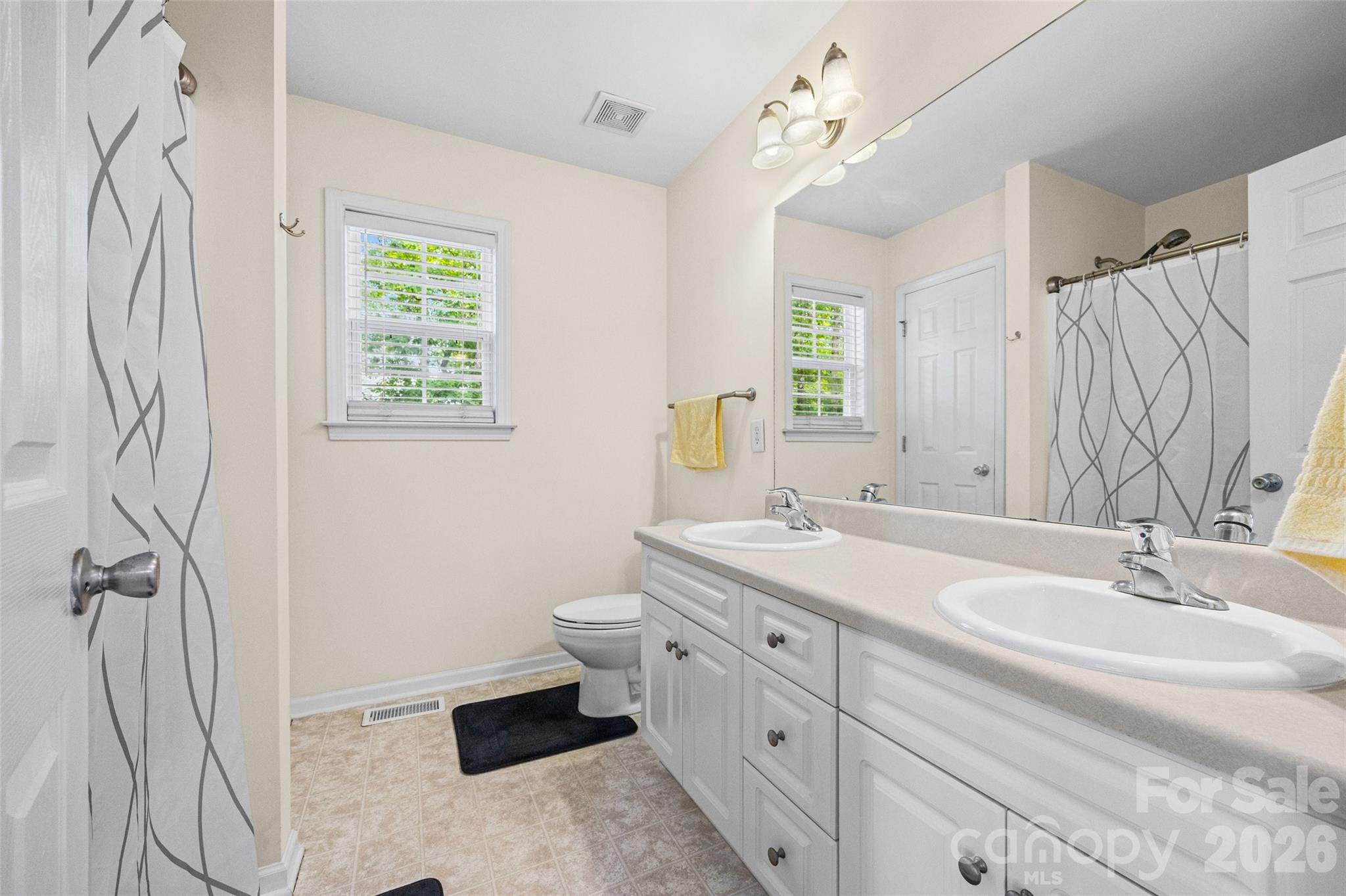 509 Kittiewake Lane — Clover