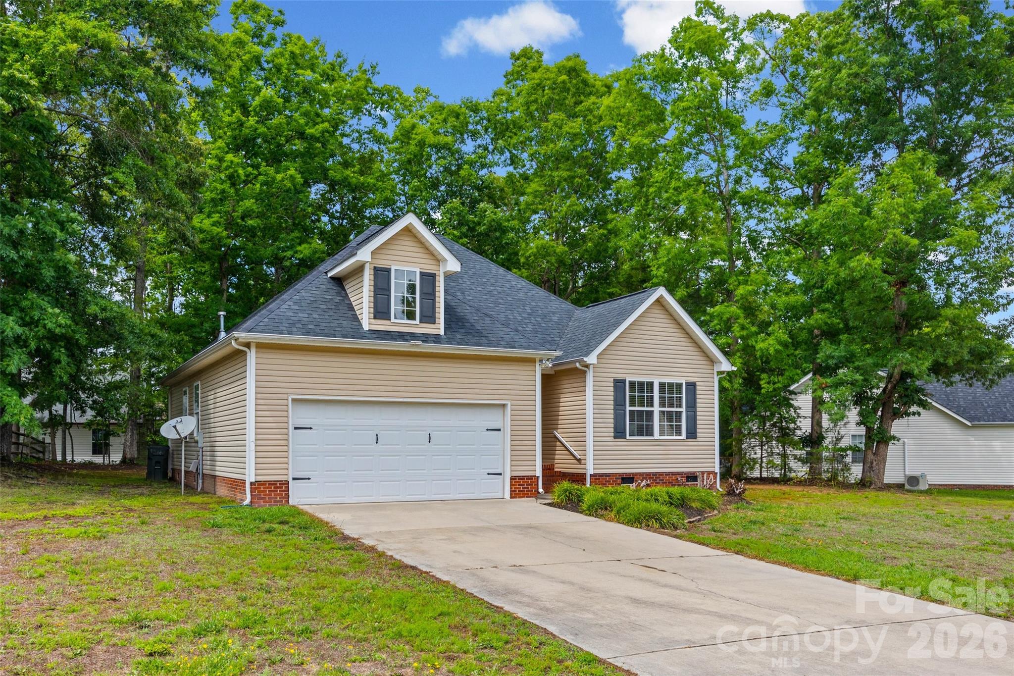 509 Kittiewake Lane — Clover