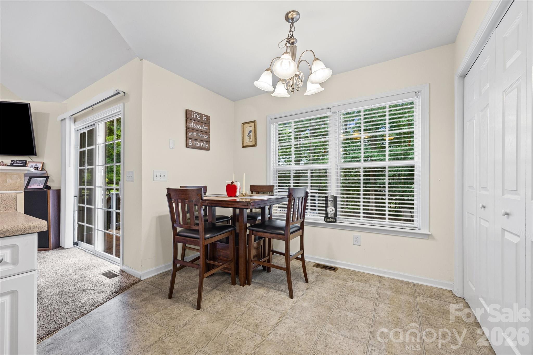 509 Kittiewake Lane — Clover
