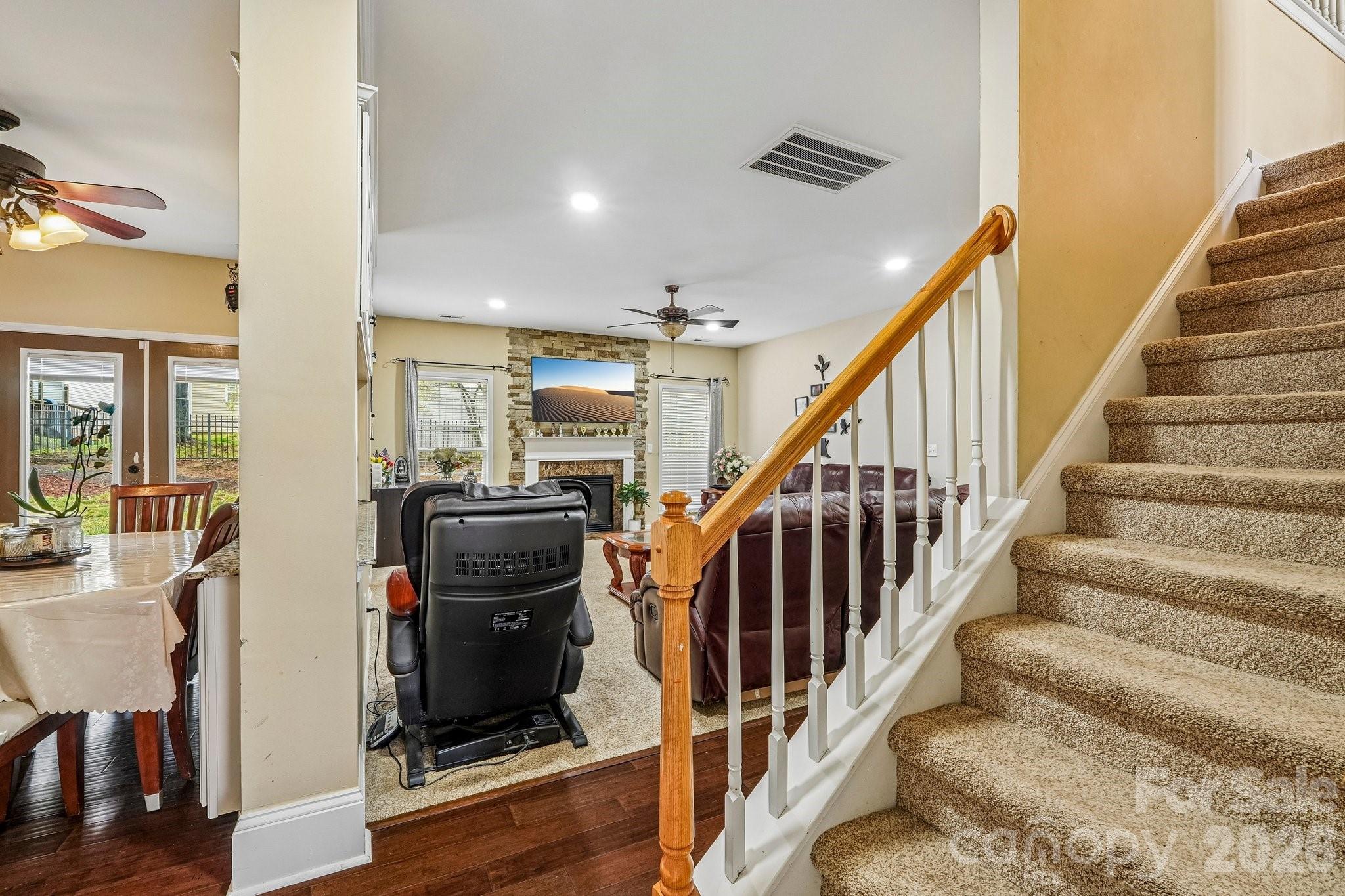 1572 NW Duckhorn Street NW — Concord