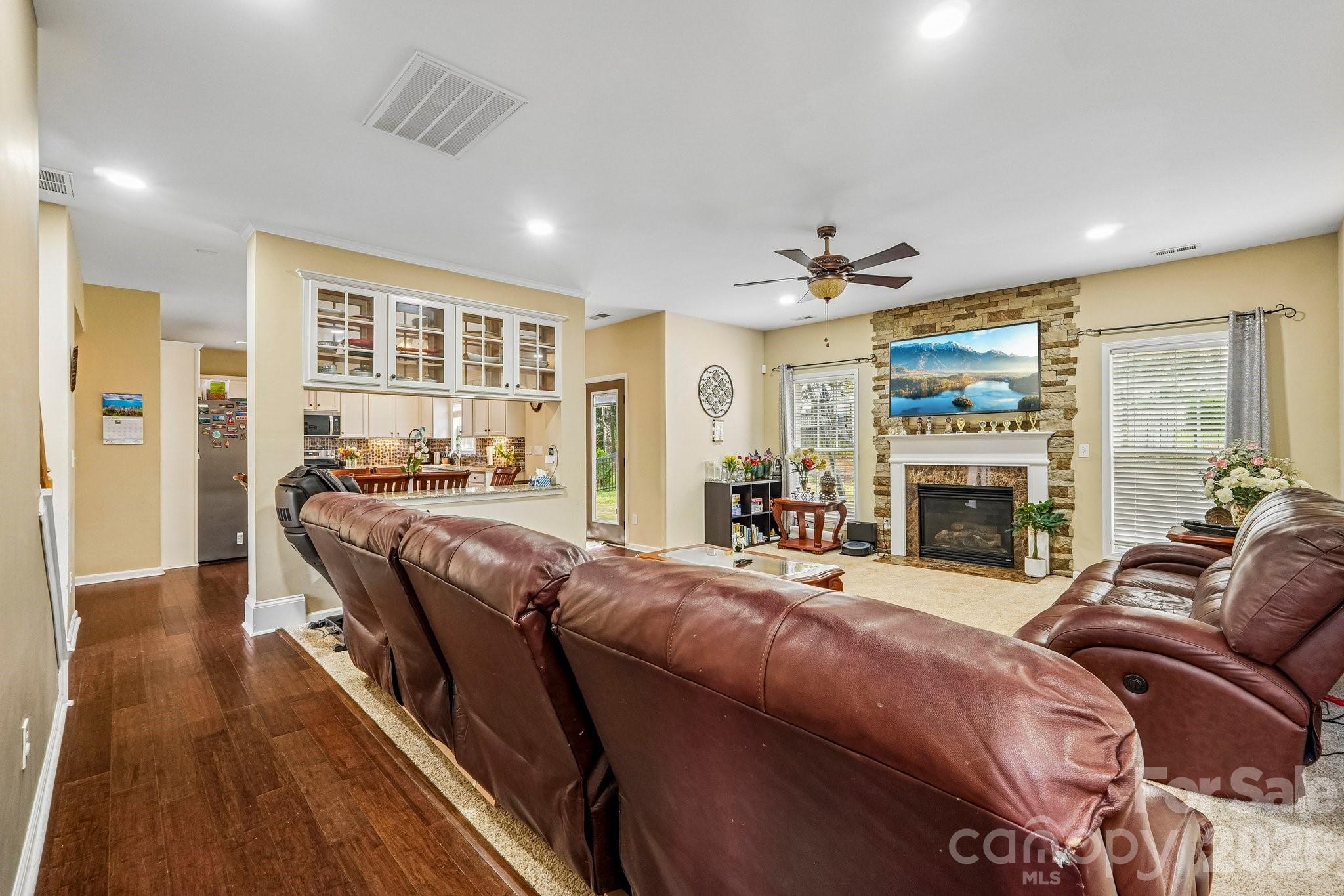 1572 NW Duckhorn Street NW — Concord