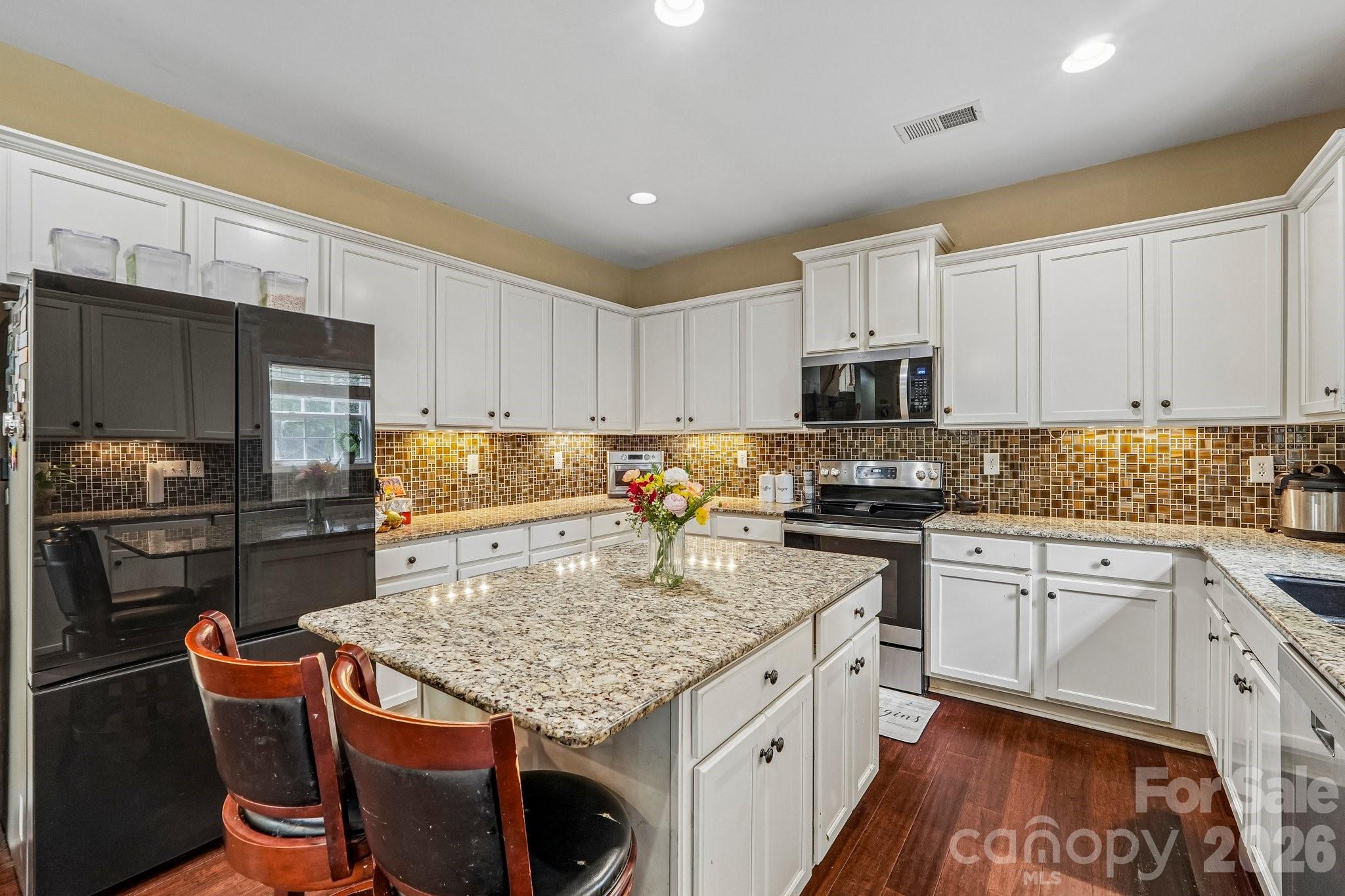 1572 NW Duckhorn Street NW — Concord
