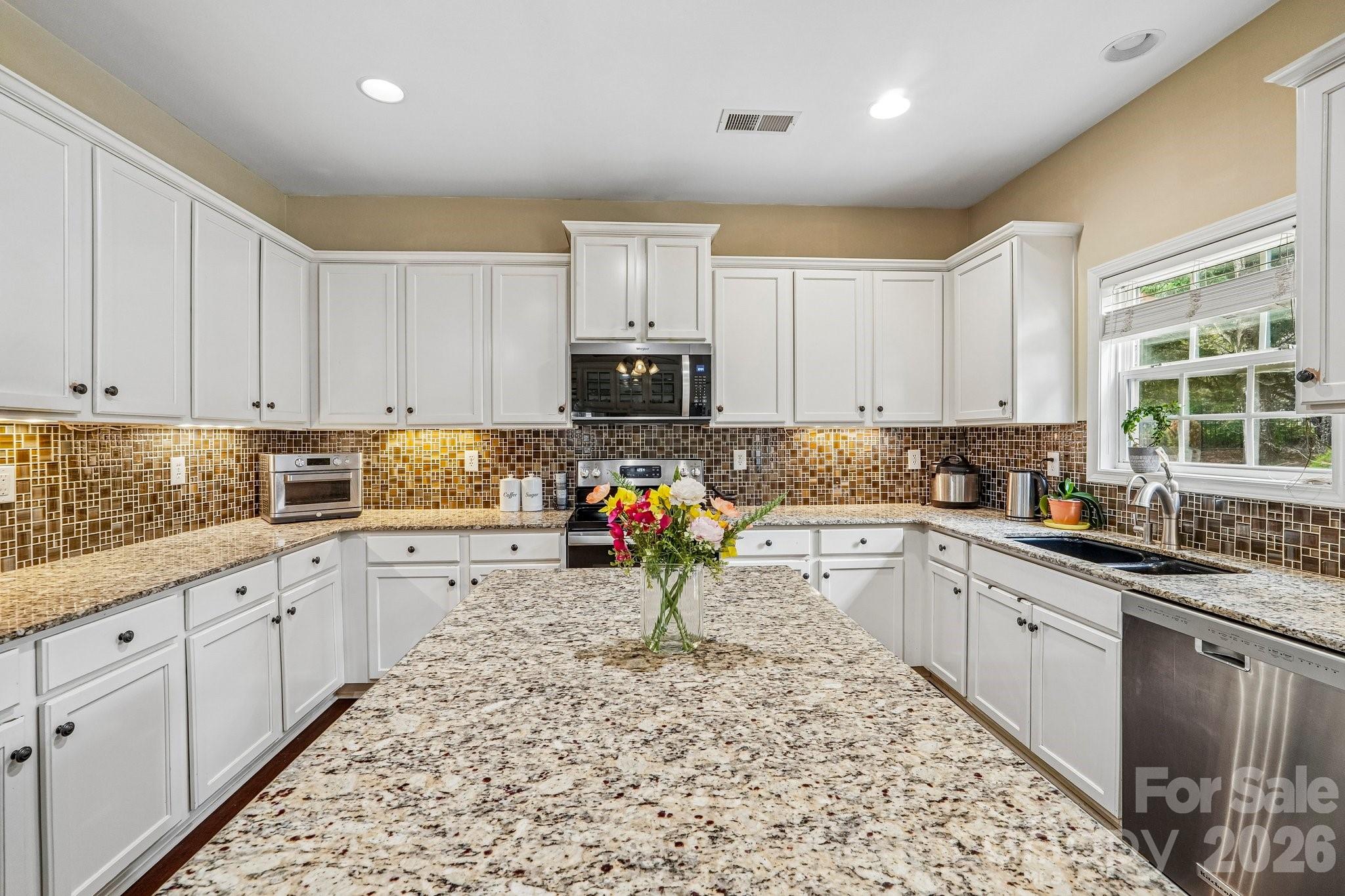 1572 NW Duckhorn Street NW — Concord