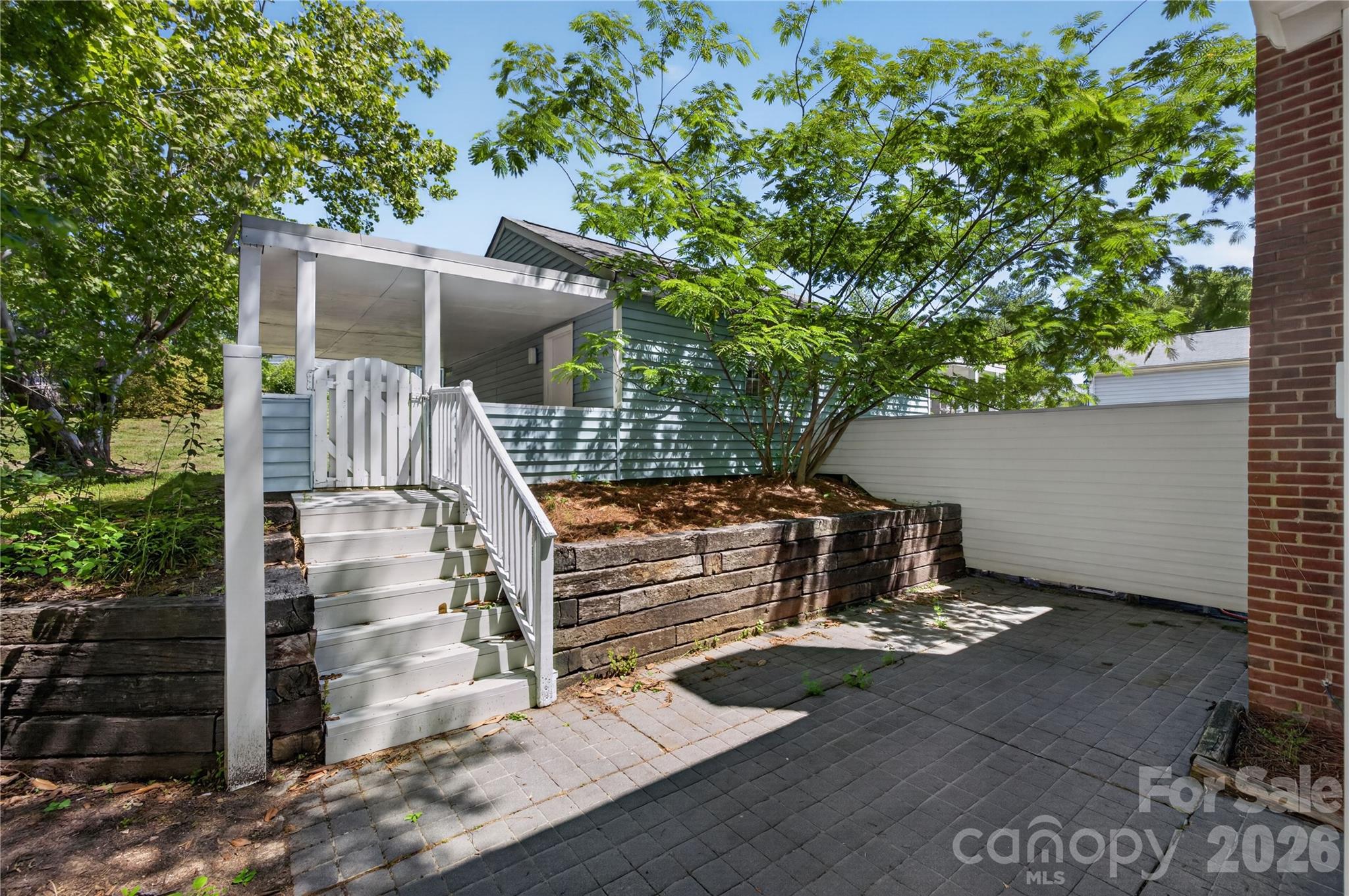 1610 Renard Ridge Road — Charlotte