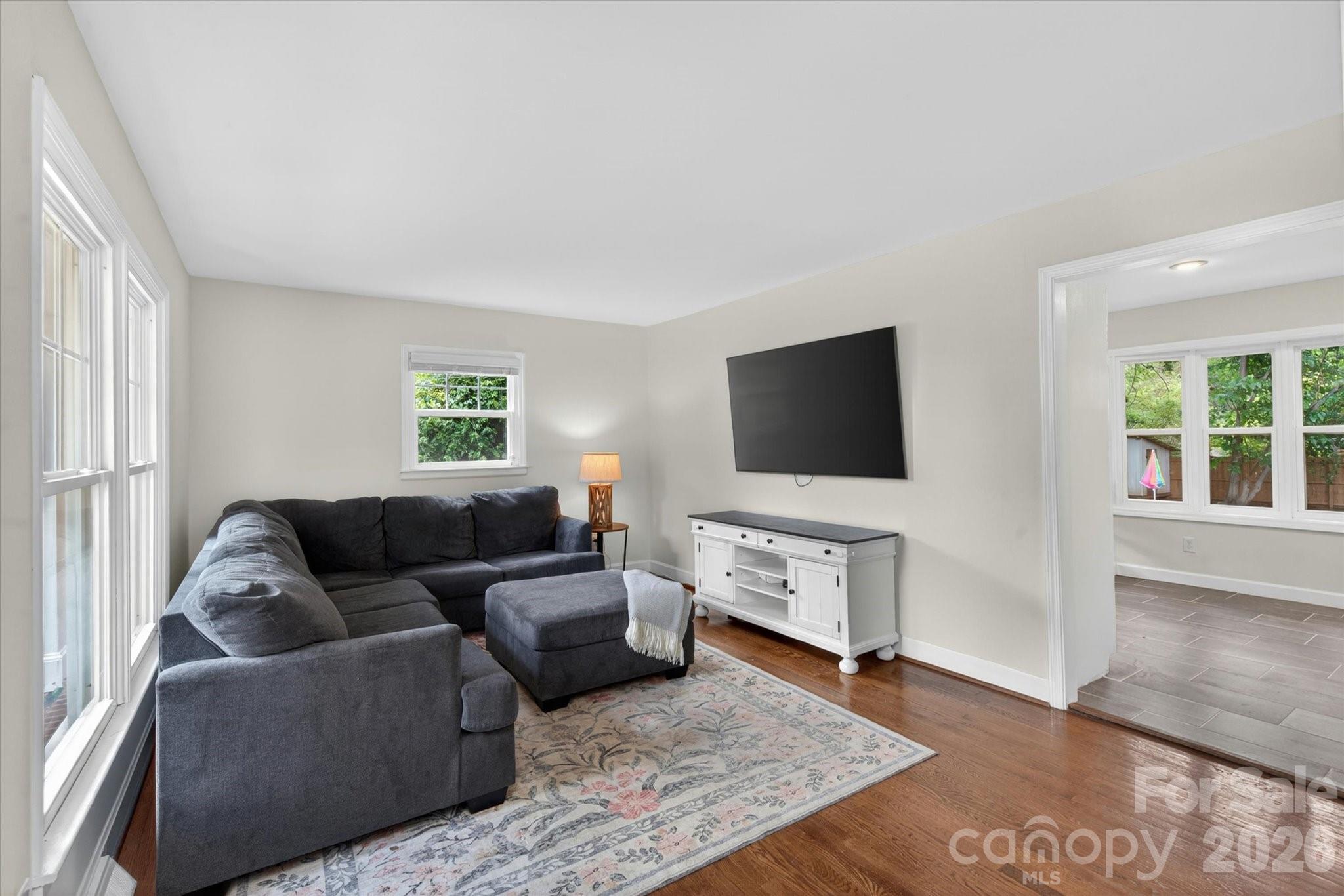 6912 Woodstock Drive — Charlotte