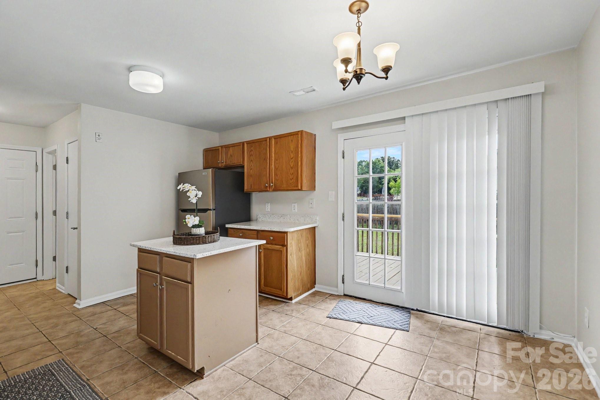 6325 Linda Vista Lane — Charlotte