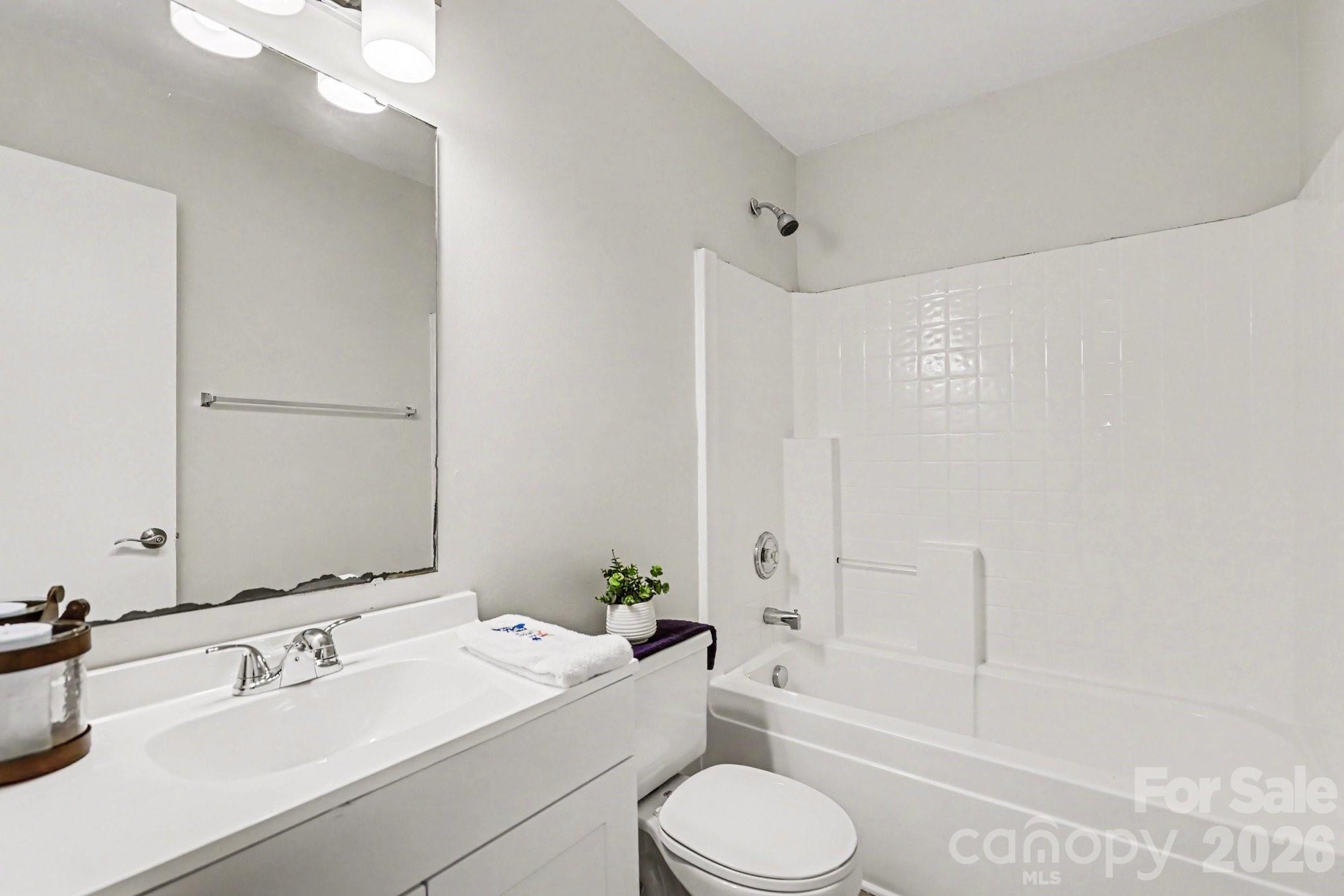 6325 Linda Vista Lane — Charlotte