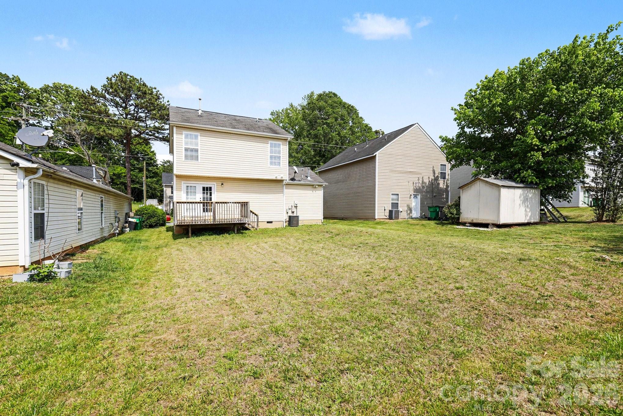 6325 Linda Vista Lane — Charlotte