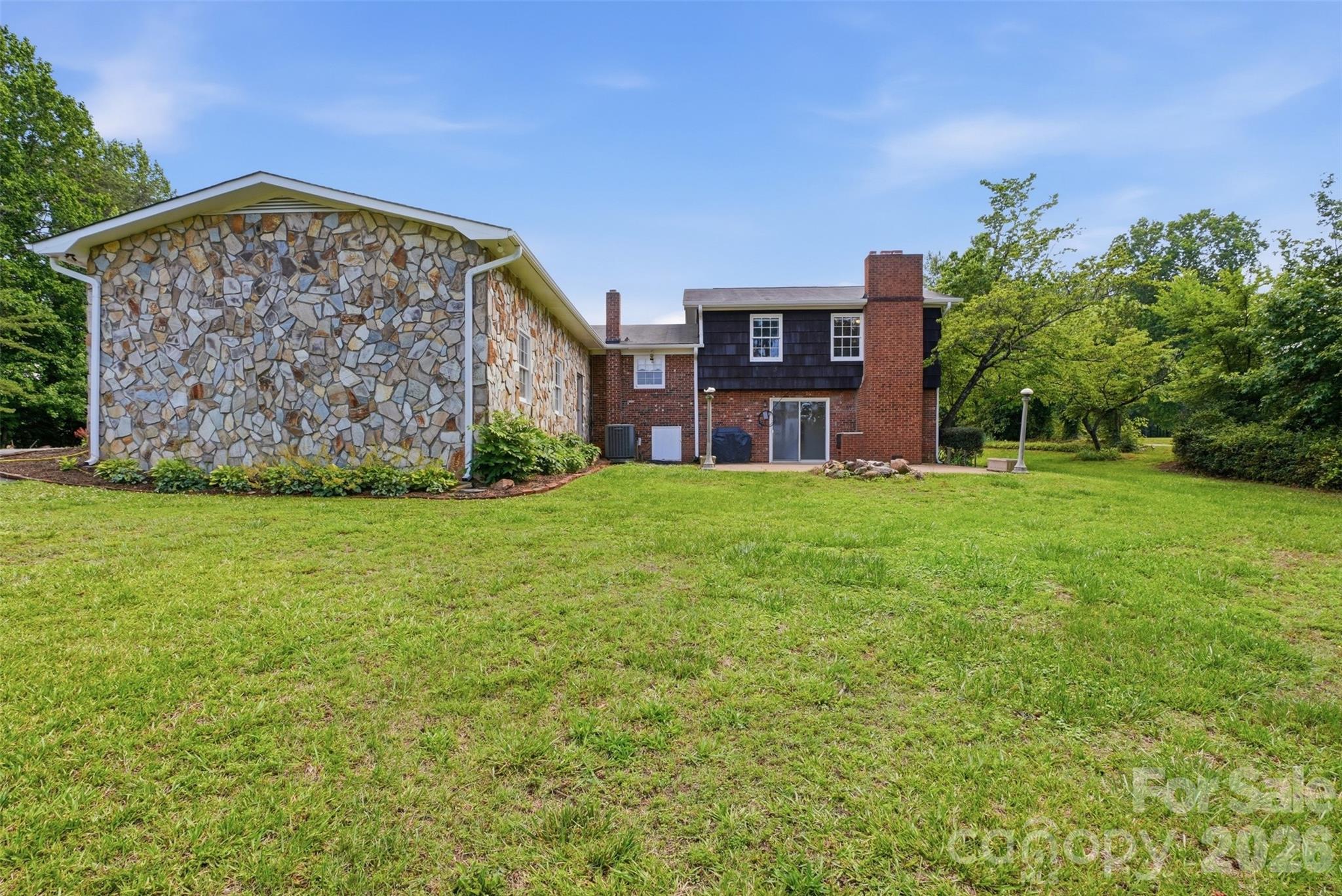 2848 Walter Drive NW — Concord