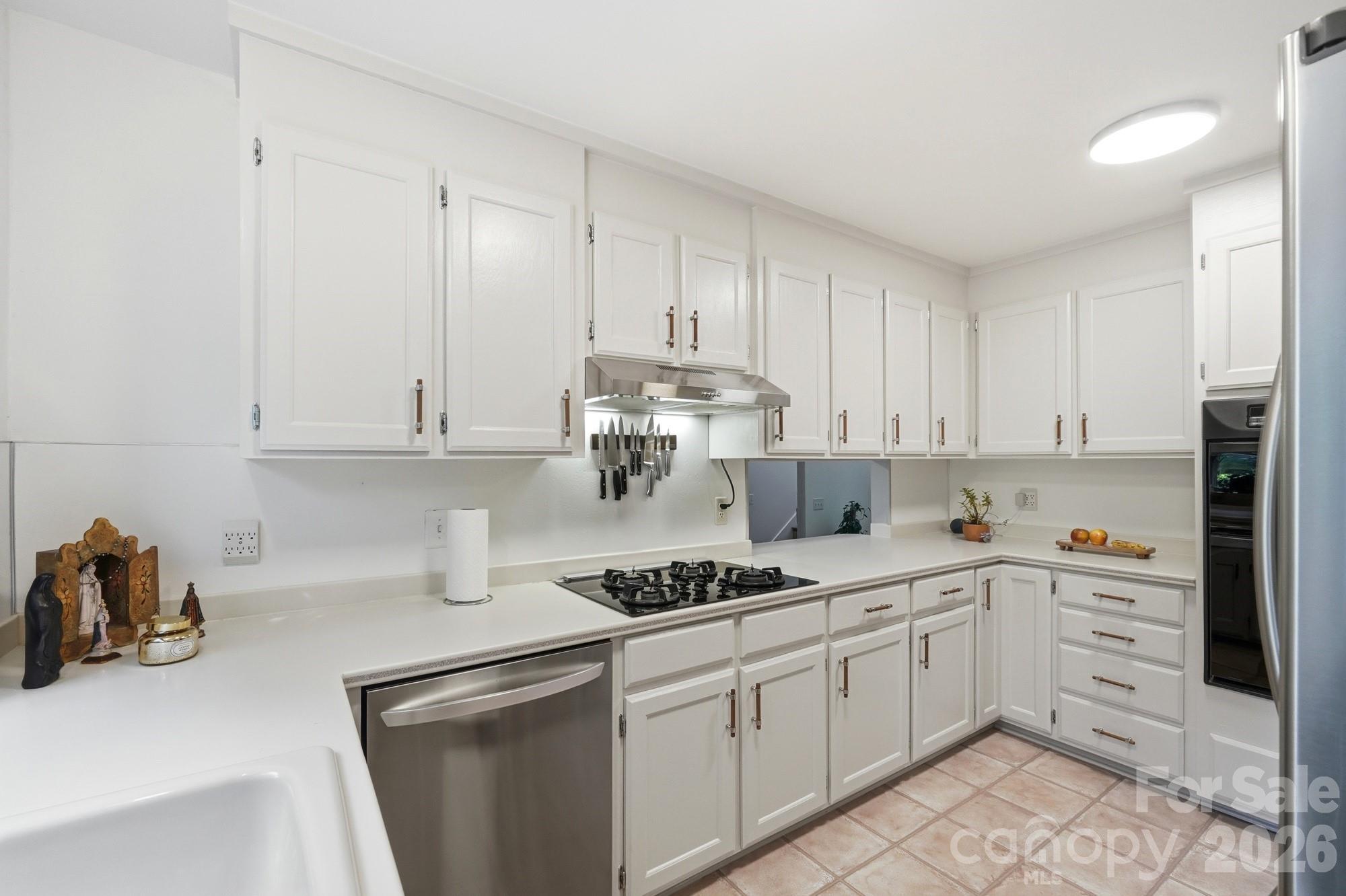 7045 Burlwood Road — Charlotte