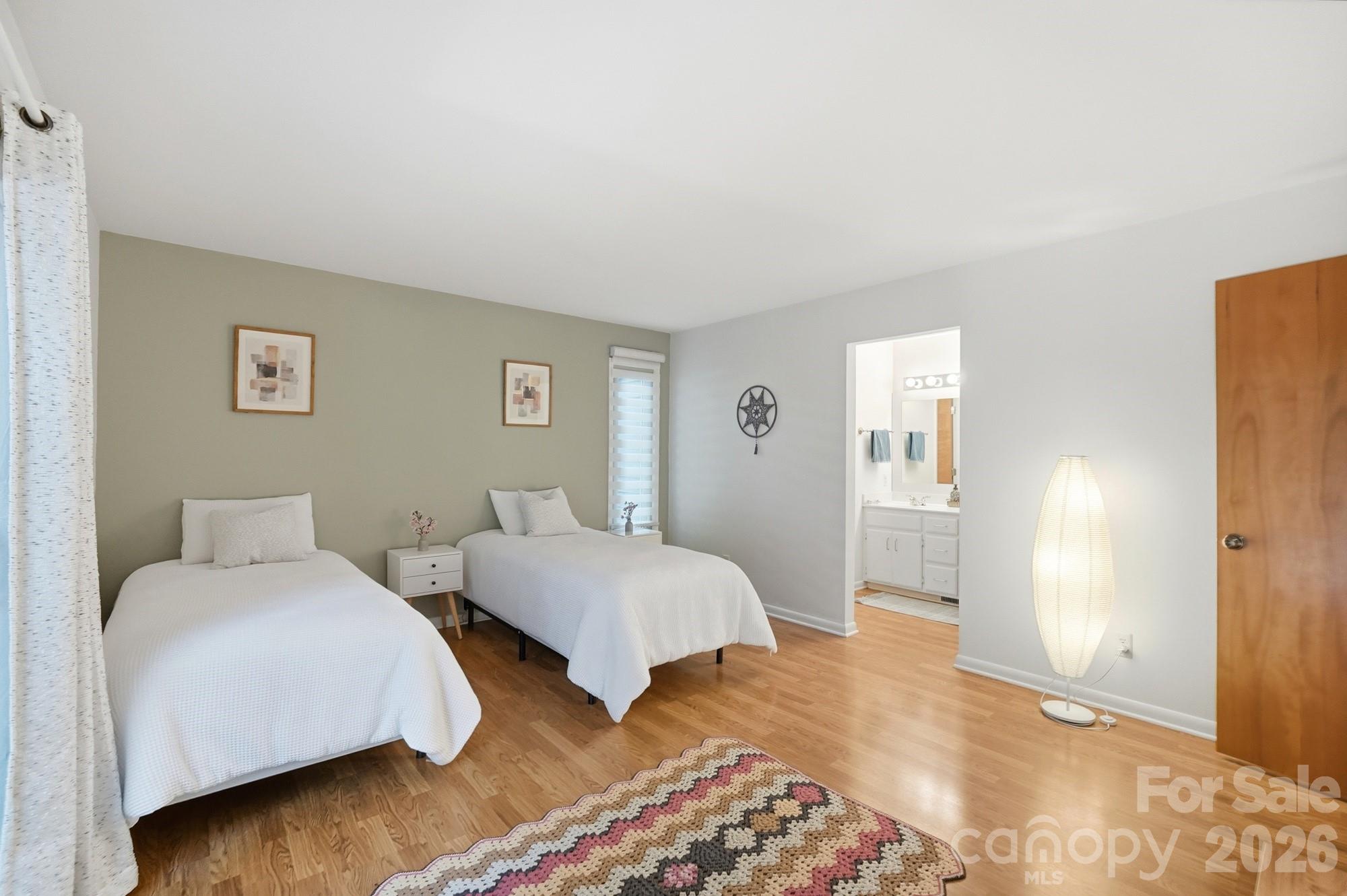 7045 Burlwood Road — Charlotte