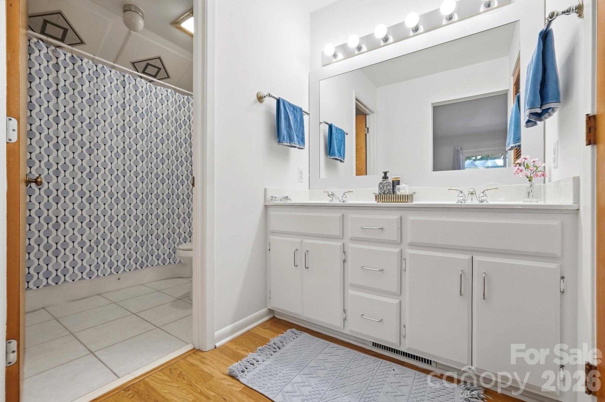 7045 Burlwood Road — Charlotte