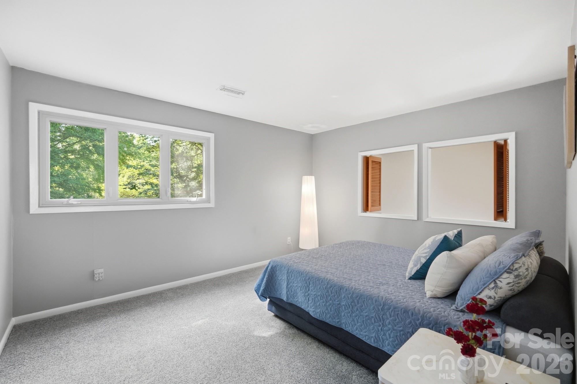 7045 Burlwood Road — Charlotte