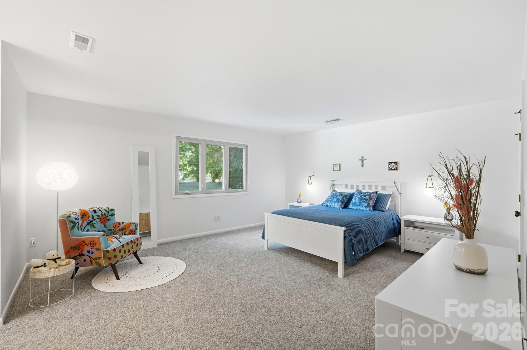 7045 Burlwood Road — Charlotte