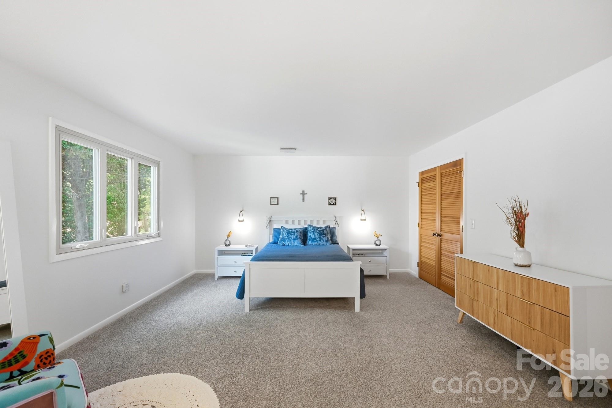 7045 Burlwood Road — Charlotte