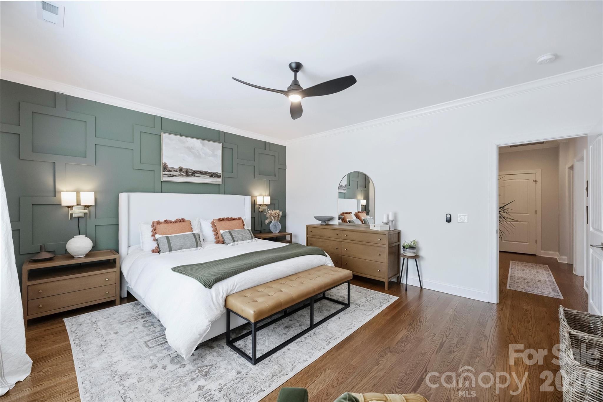 1617 Hawthorne Lane — Charlotte