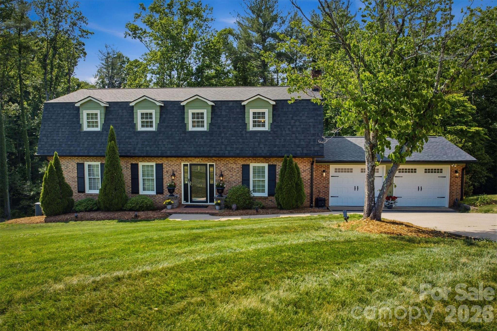 103 Wedgewood Court — Morganton