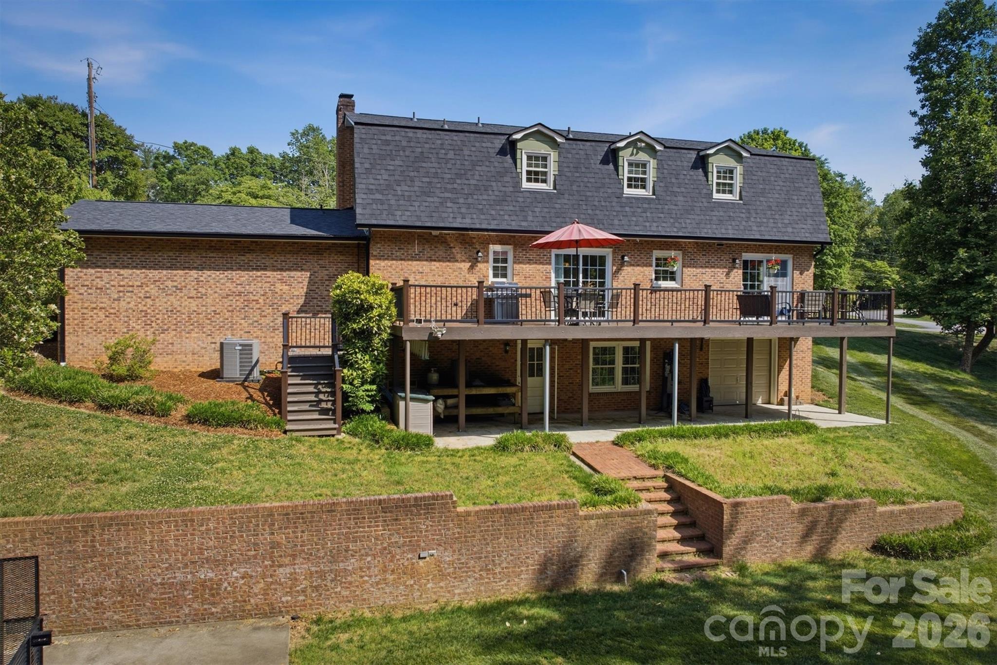 103 Wedgewood Court — Morganton