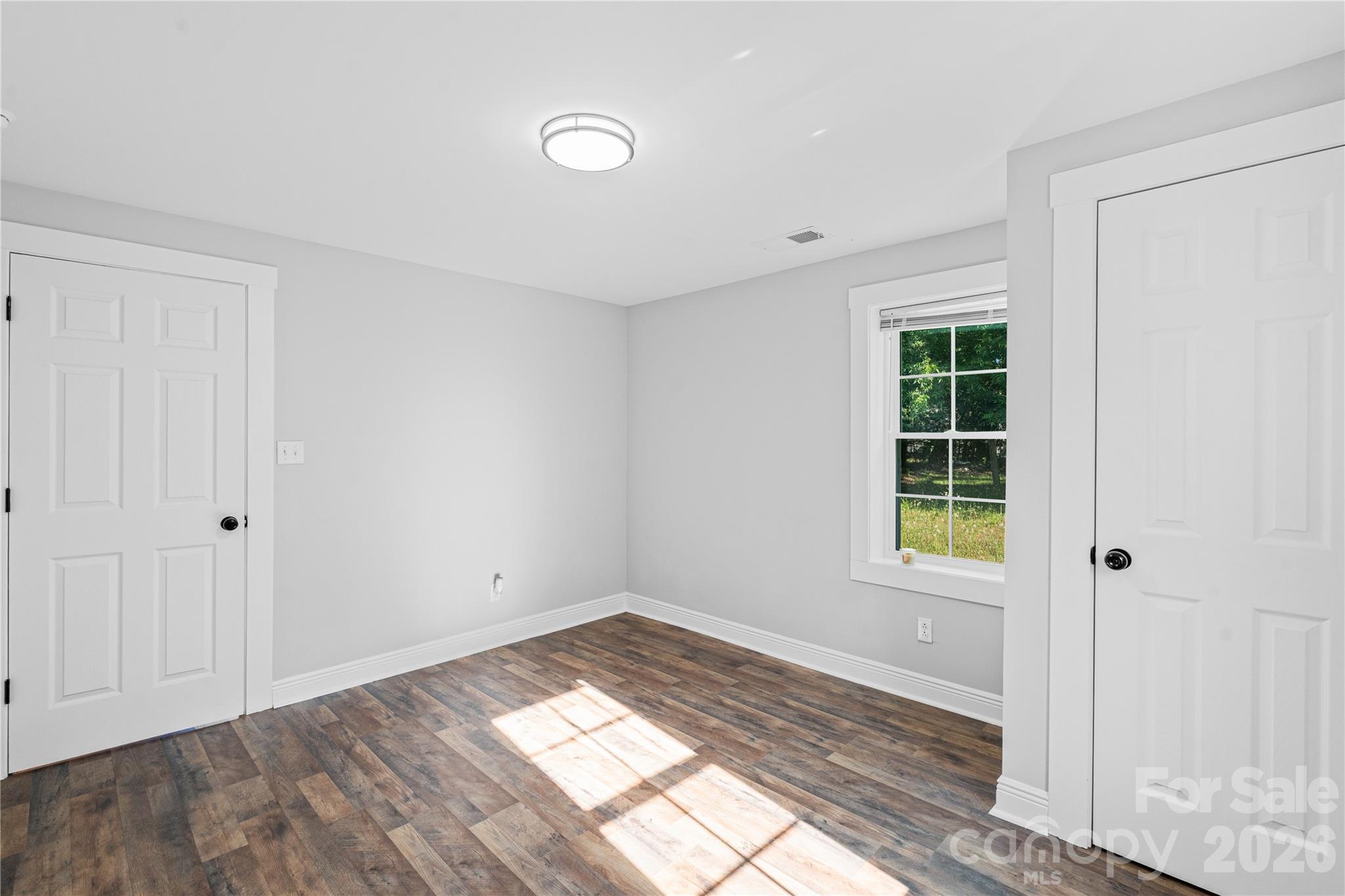 906 Gladstone Street — Florence