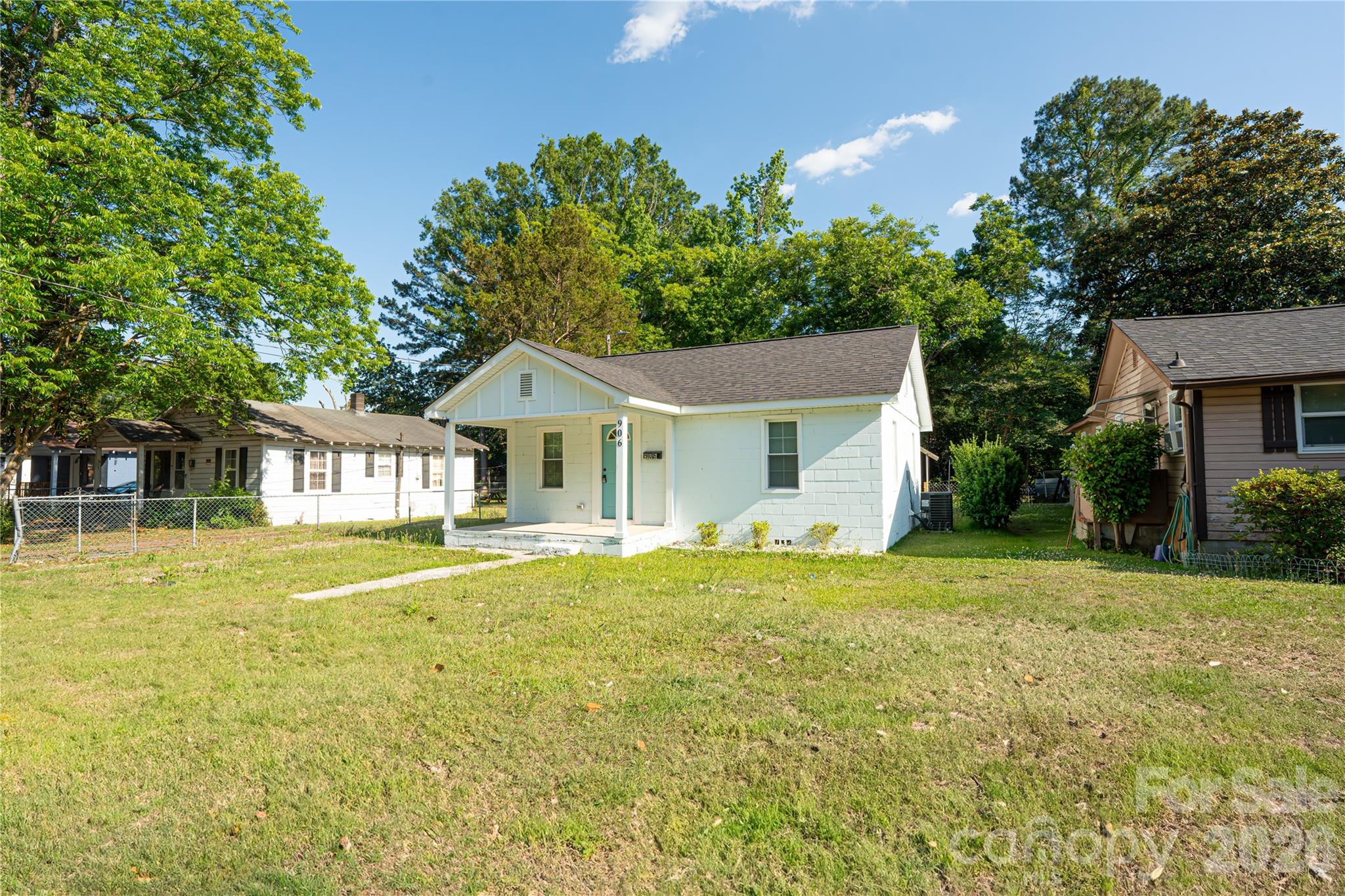 906 Gladstone Street — Florence
