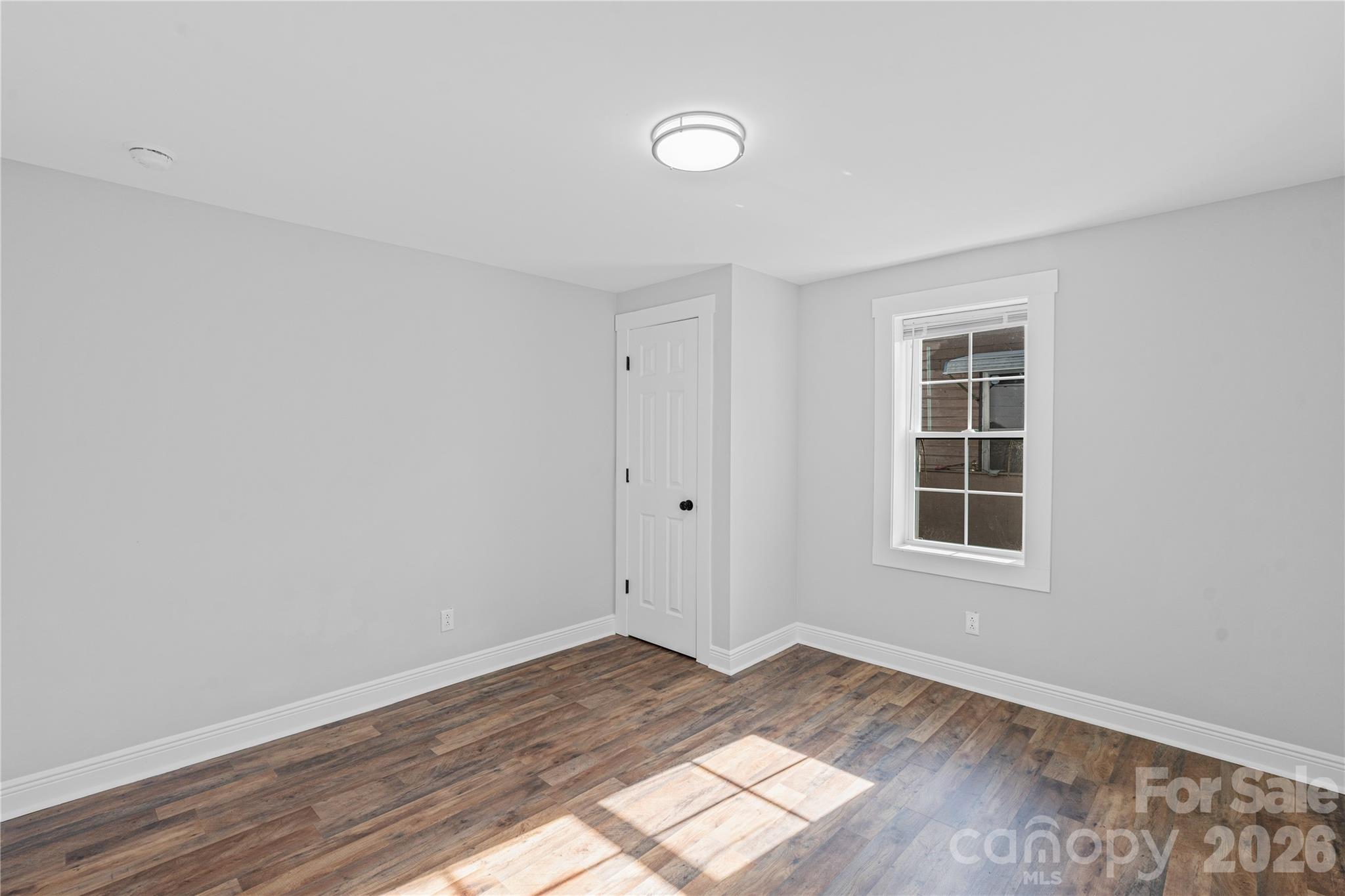 906 Gladstone Street — Florence