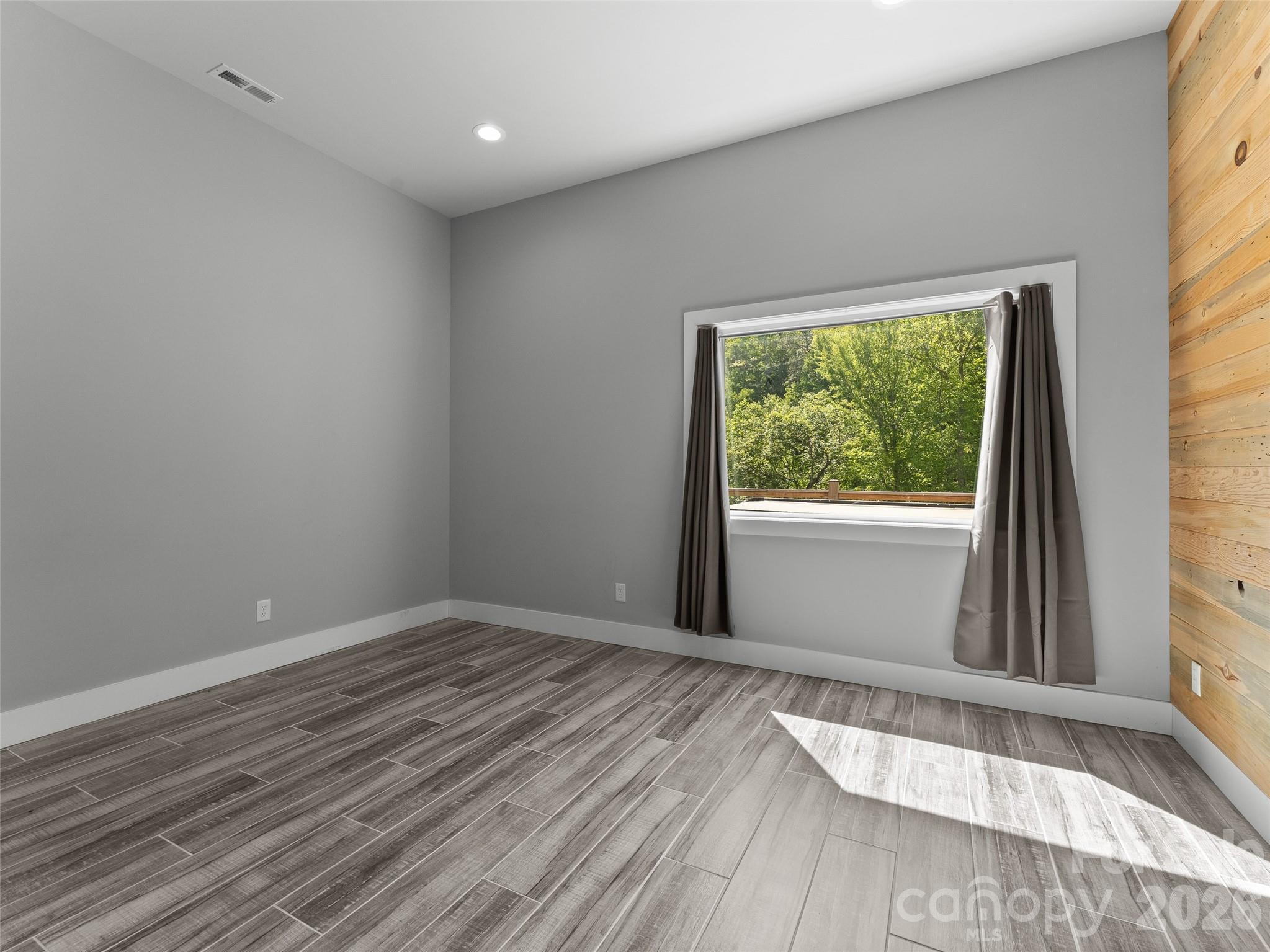 123 Israel Road — Candler