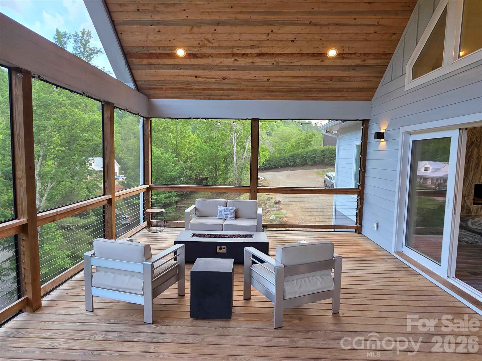 123 Israel Road — Candler