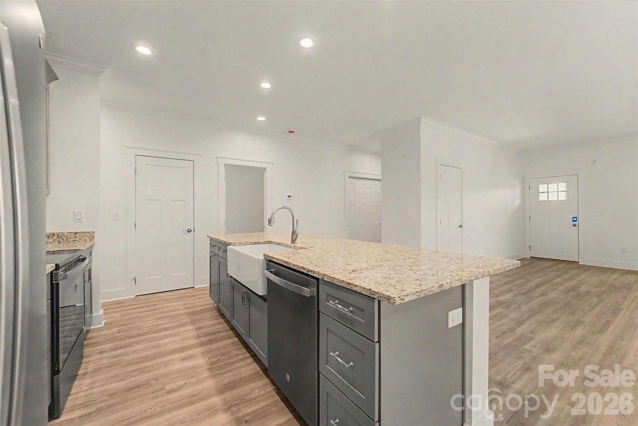 99 Junes Way — Waynesville