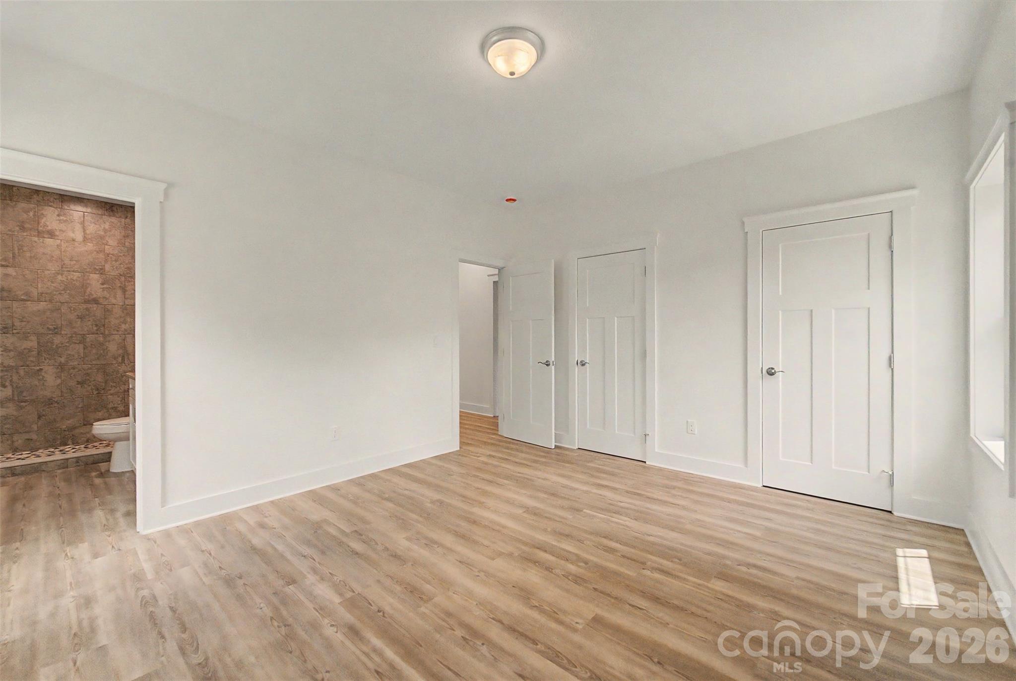 99 Junes Way — Waynesville