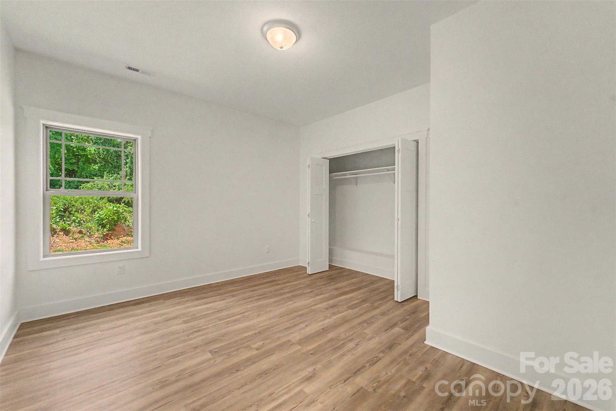 99 Junes Way — Waynesville