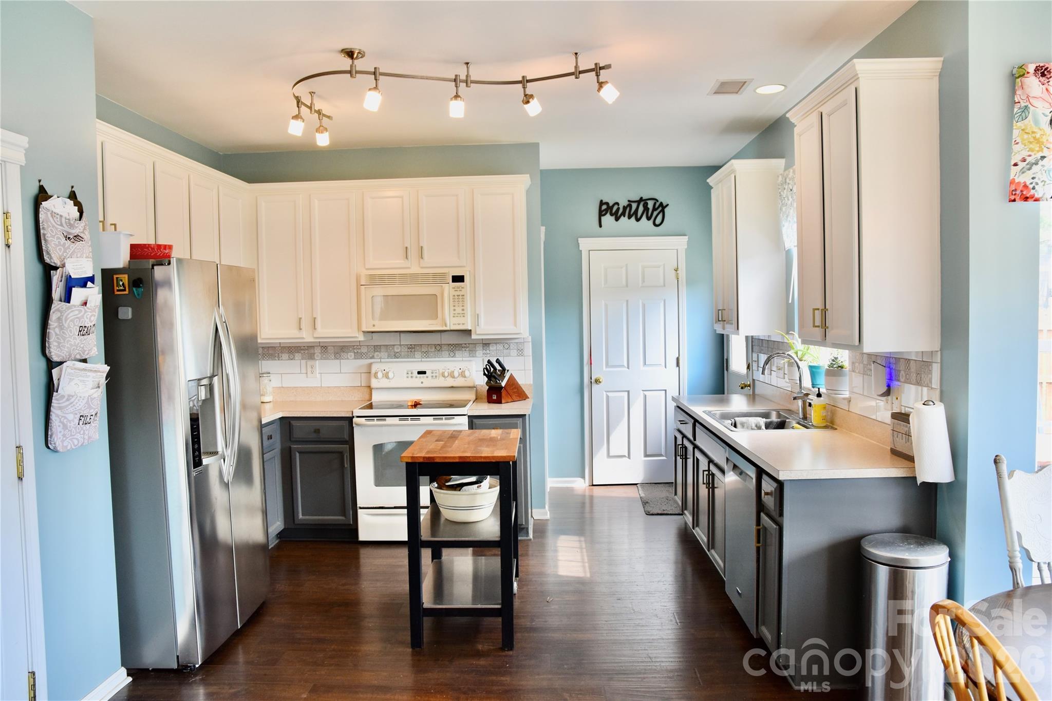 9007 Goldfields Drive — Charlotte